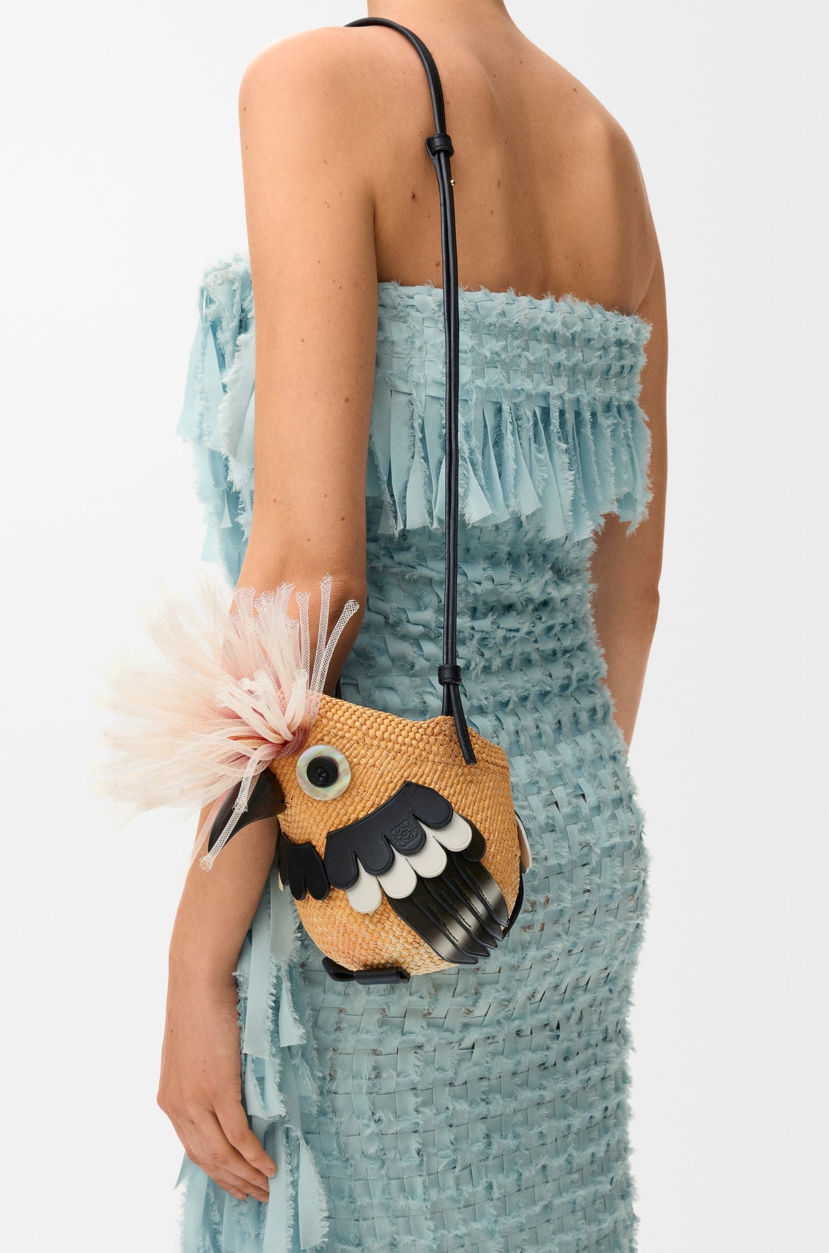 Loewe Bird bag in iraca palm and calfskin