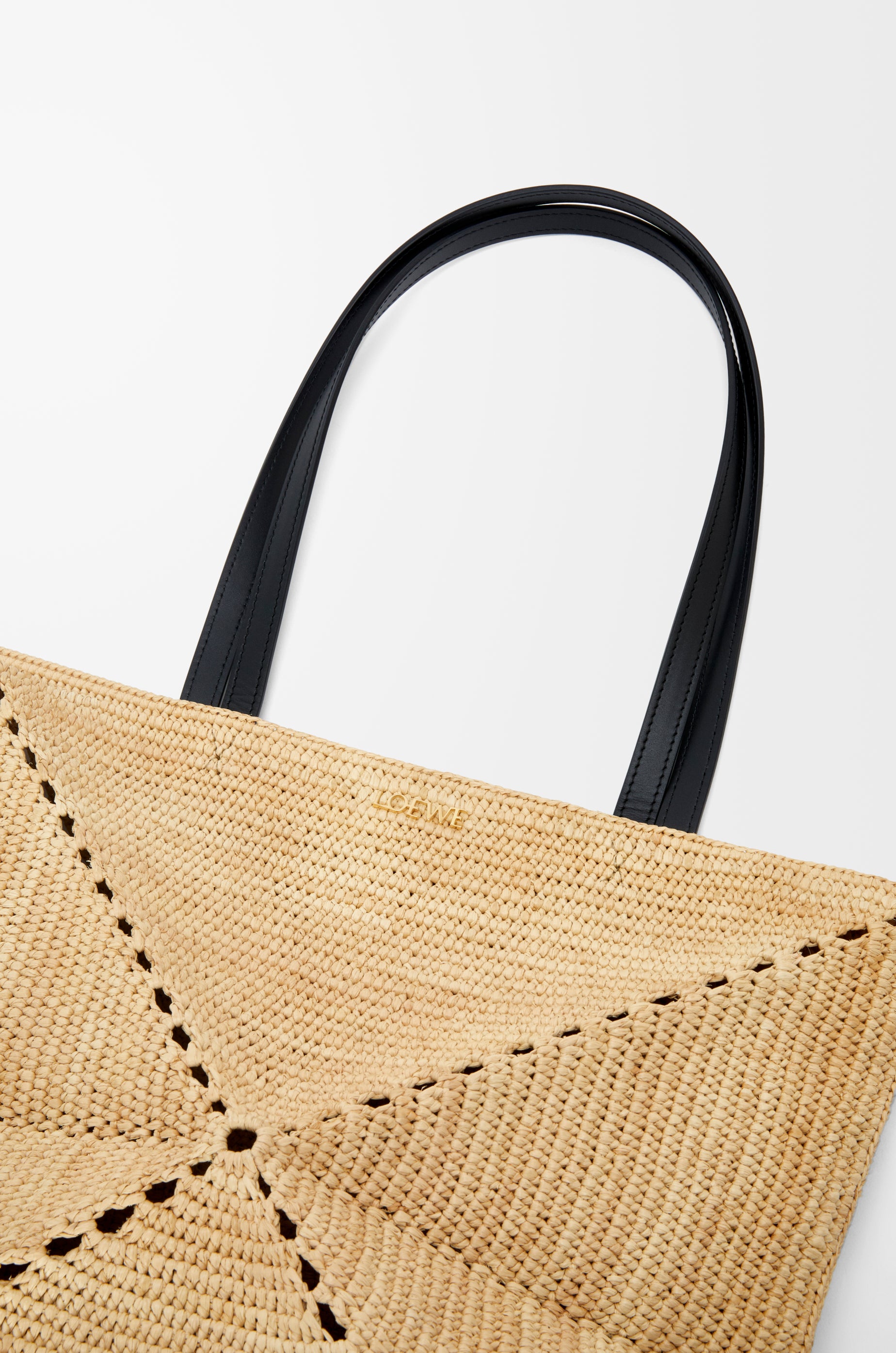 Loewe Medium Puzzle Fold tote in raffia