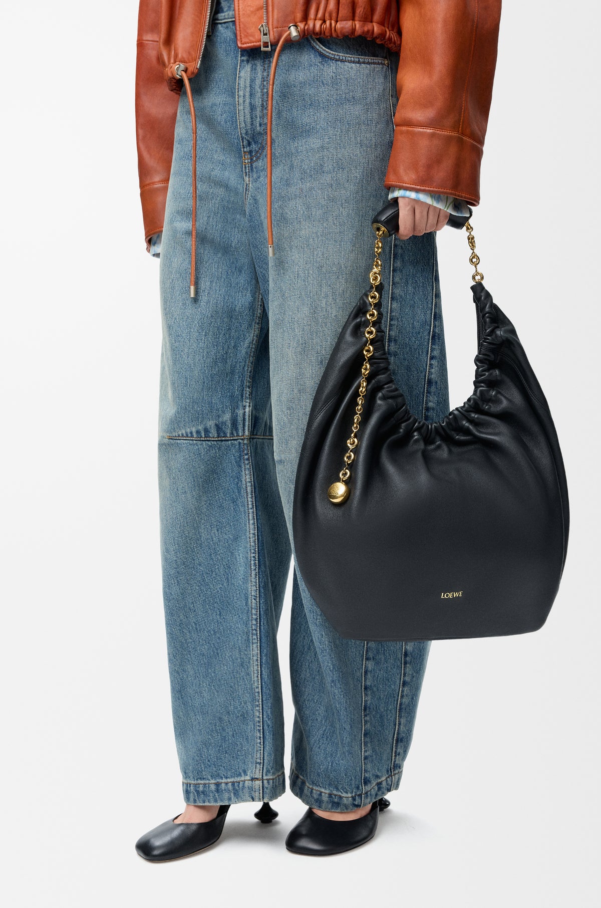 Loewe Medium Squeeze bag in mellow nappa lambskin