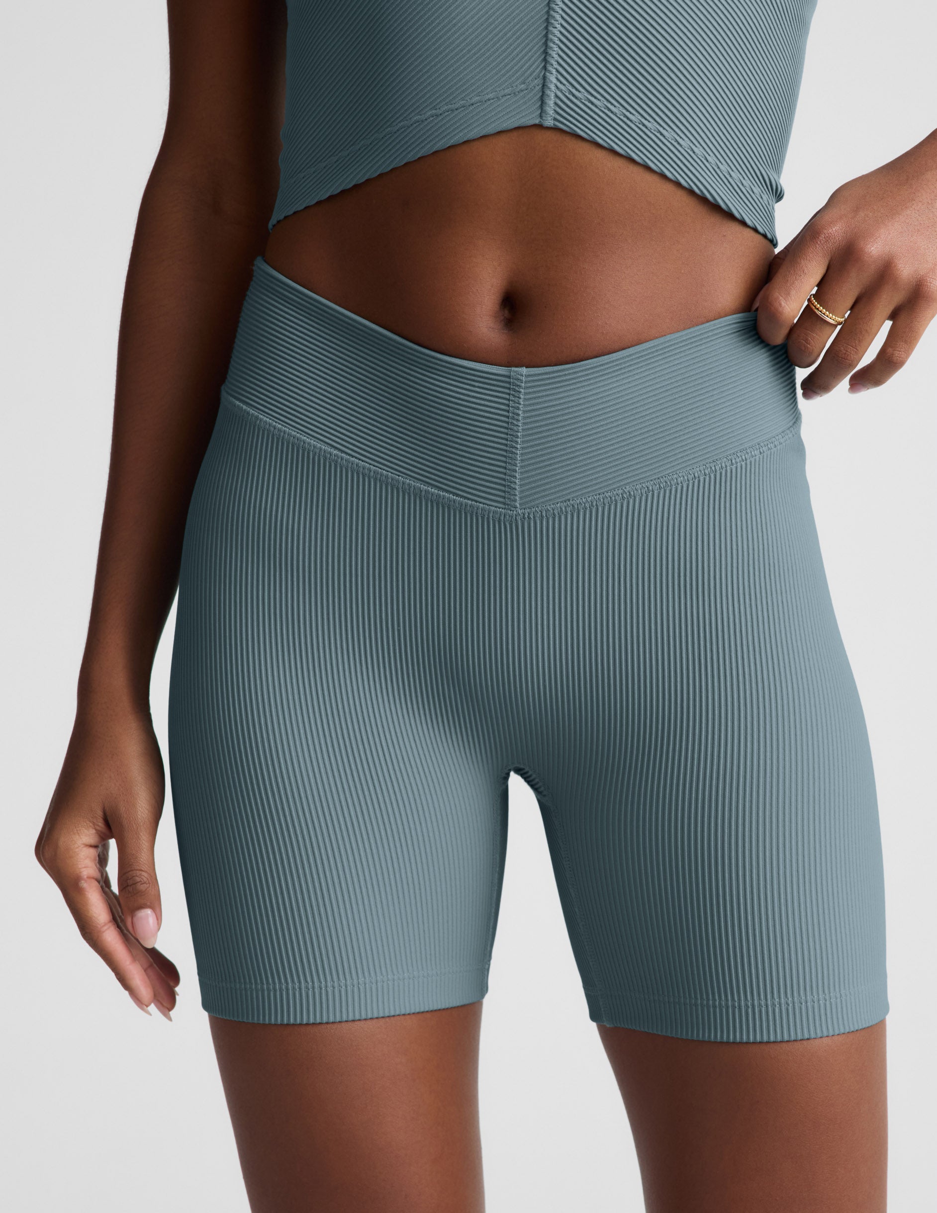 Beyond Yoga Impulse Ribbed VWaist 5 Biker Short Women's