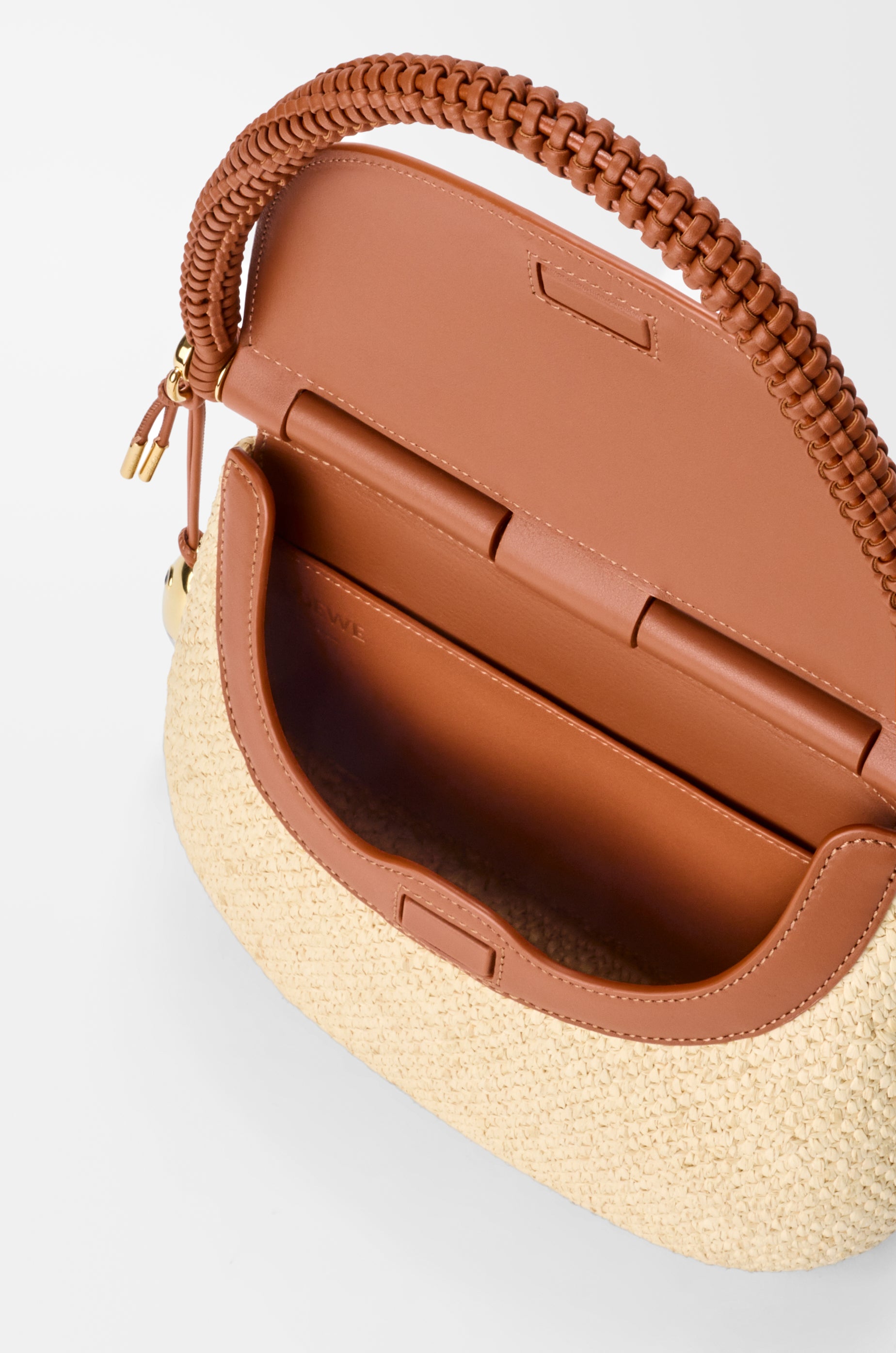 Loewe Medium Pescador bag in raffia and calfskin