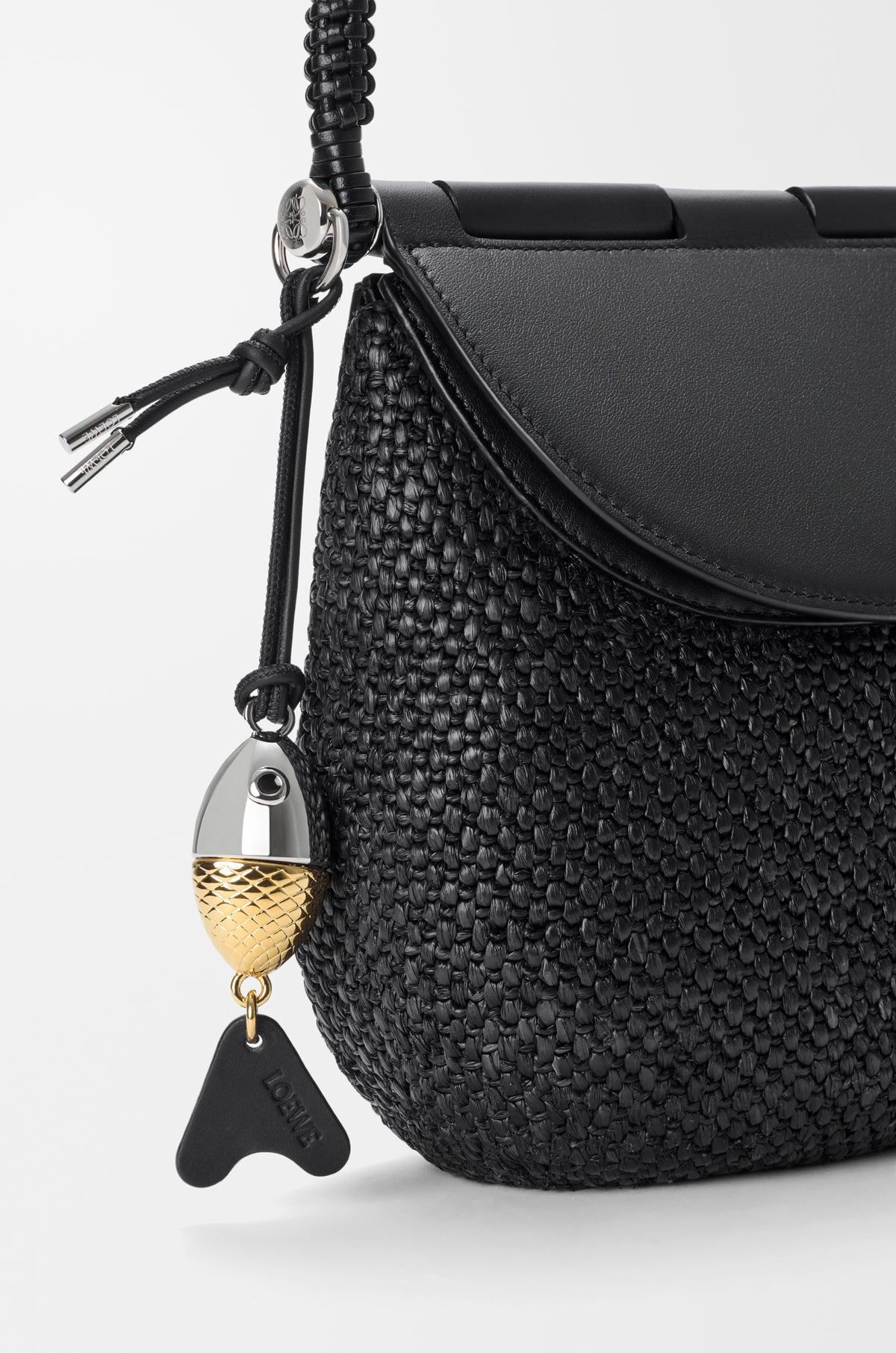 Loewe Medium Pescador bag in raffia and calfskin
