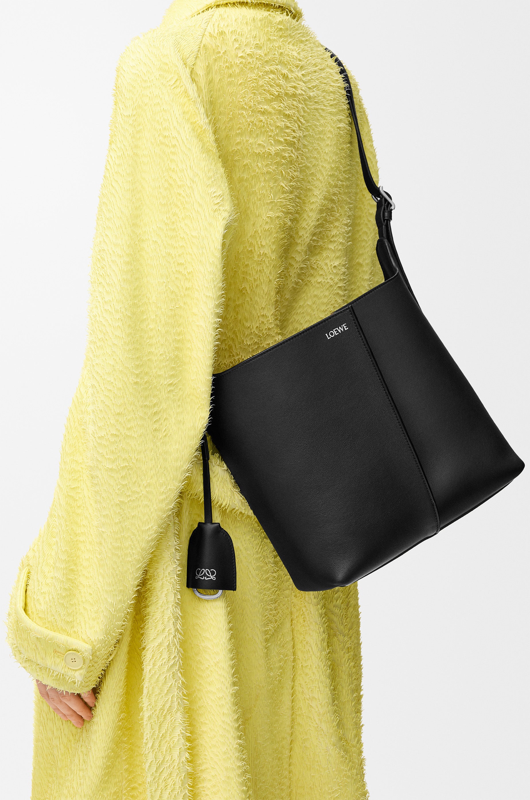 Loewe Medium Bilbao bucket in smooth calfskin