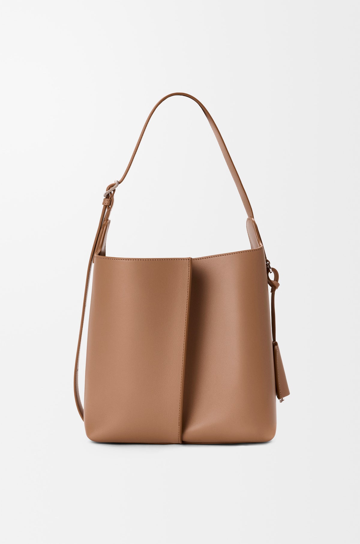 Loewe Medium Bilbao bucket in smooth calfskin