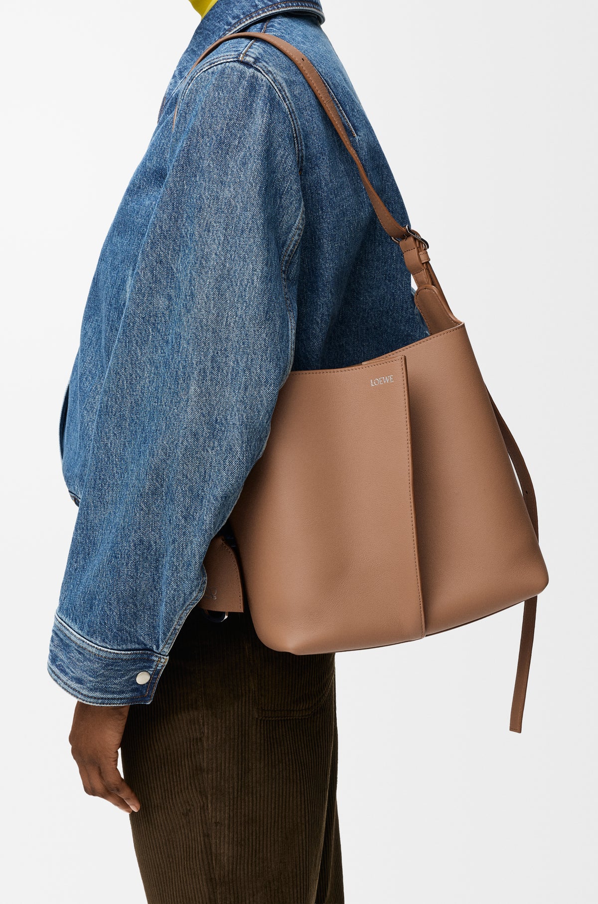 Loewe Medium Bilbao bucket in smooth calfskin