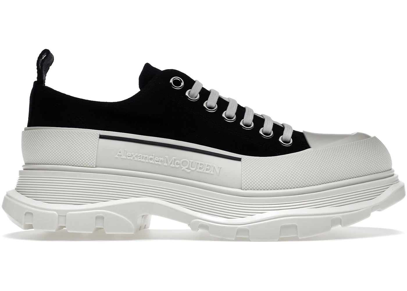 alexander mcqueen tread slick low lace up black white