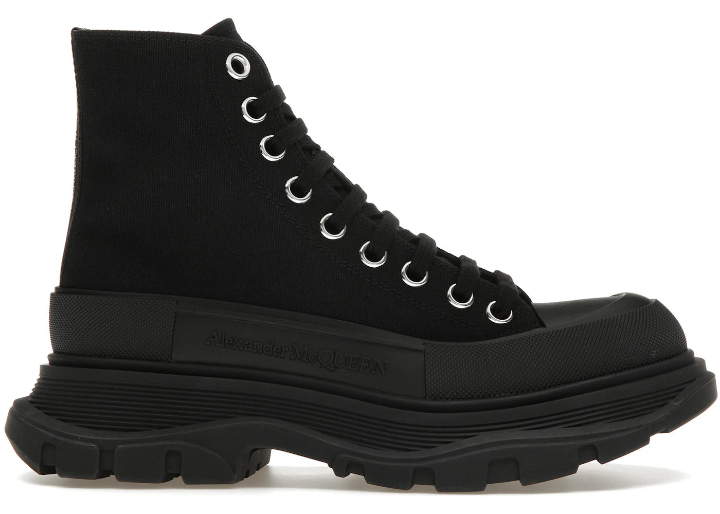 alexander mcqueen tread slick lace up boot black (women's)