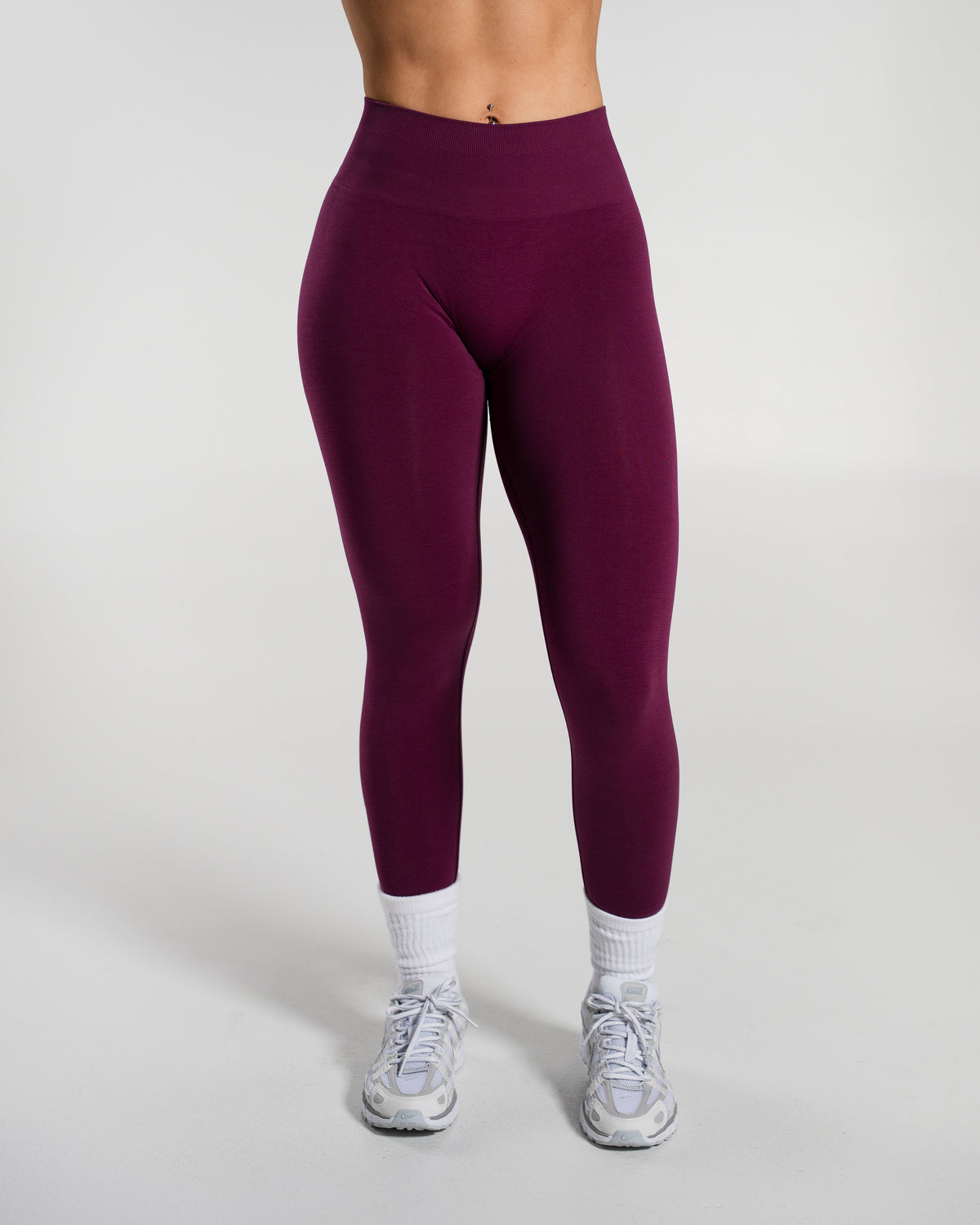 Alphalete Women's Amplify Mid Rise Legging