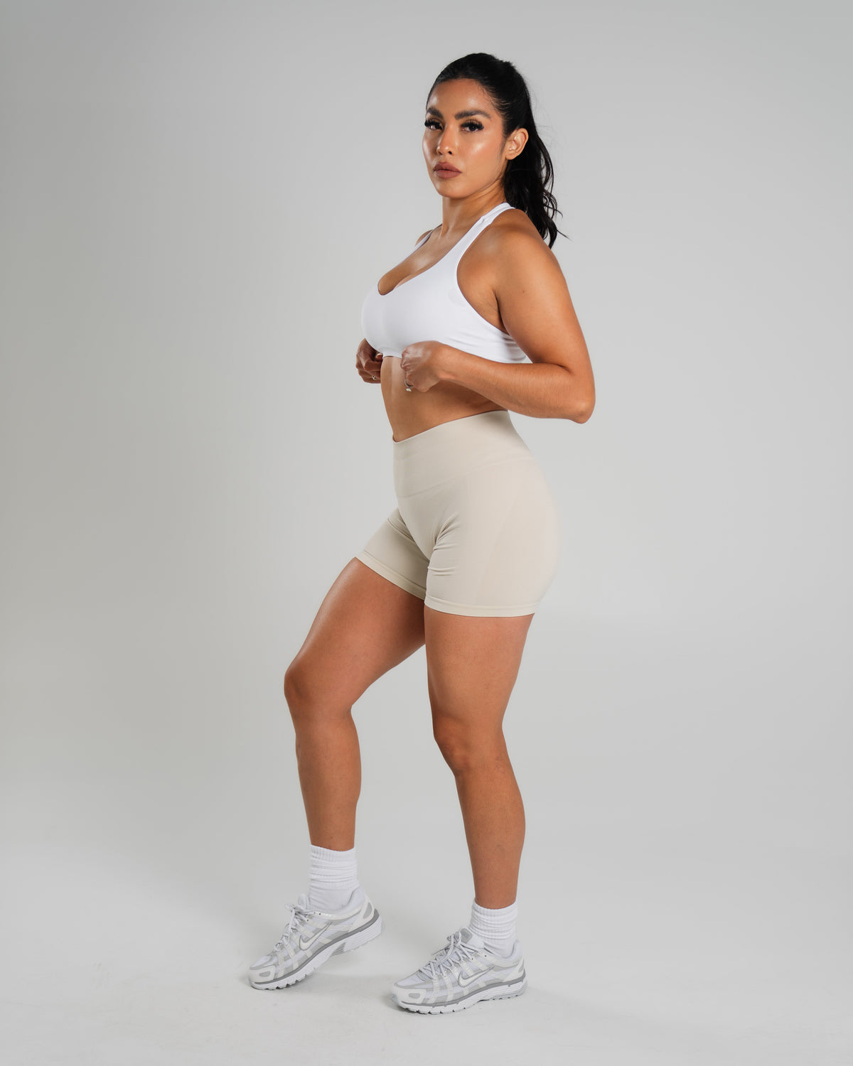 Alphalete Women's Amplify Mid Rise Short