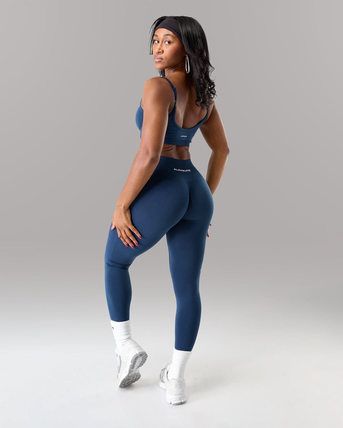 Alphalete Women's Amplify Mid Rise Legging