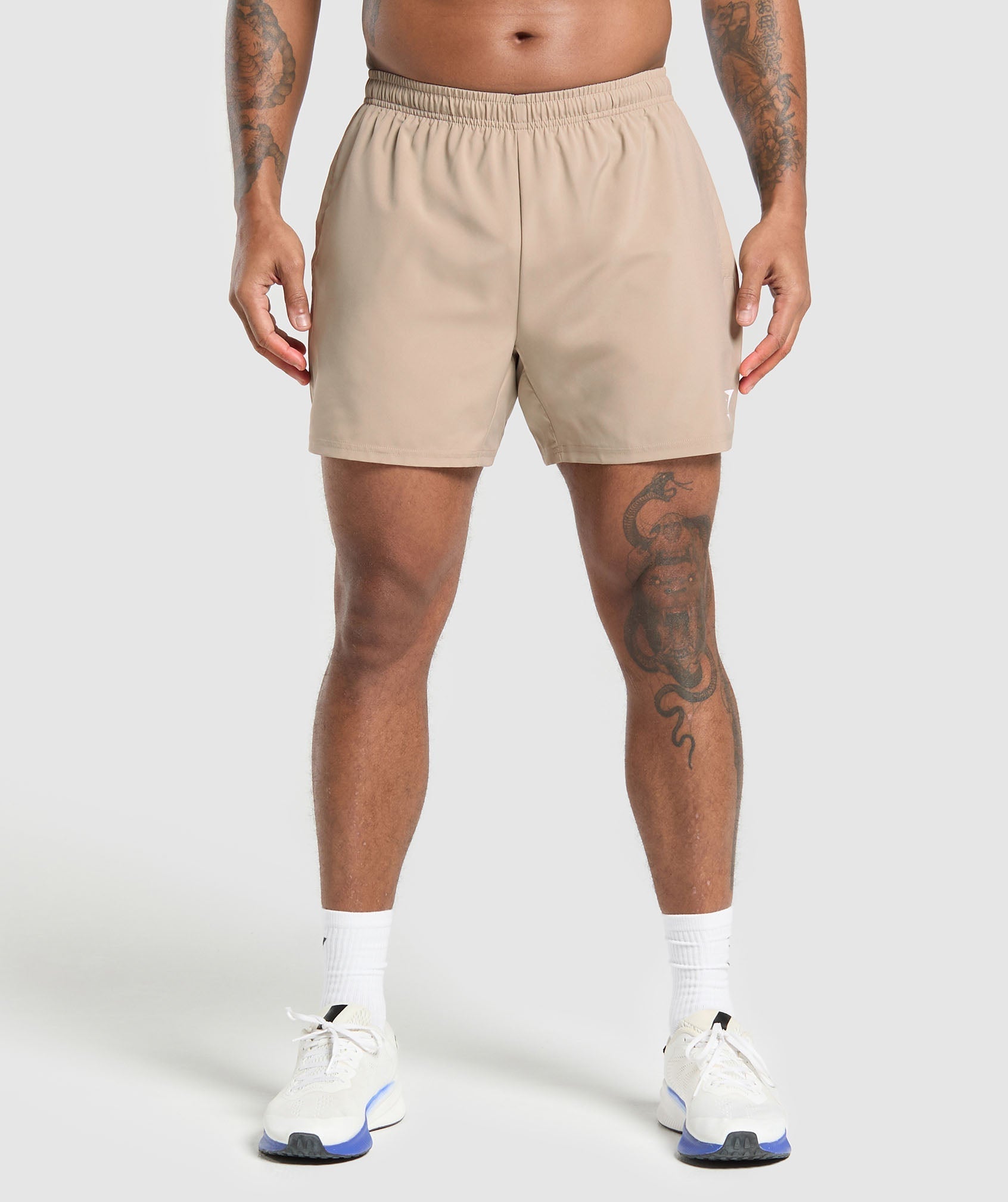 Gymshark Arrival 5" Shorts Cement Brown