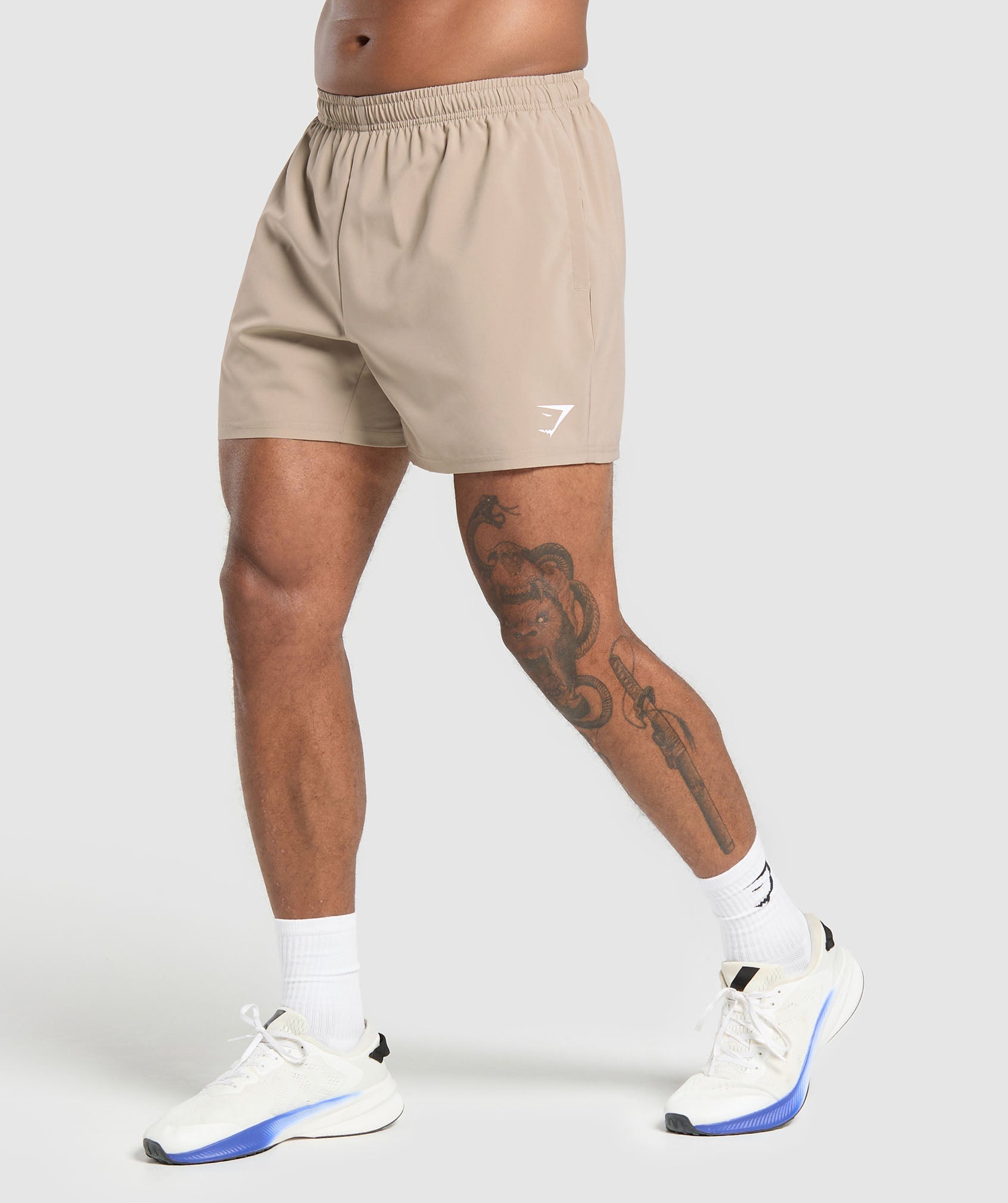Gymshark Arrival 5" Shorts Cement Brown