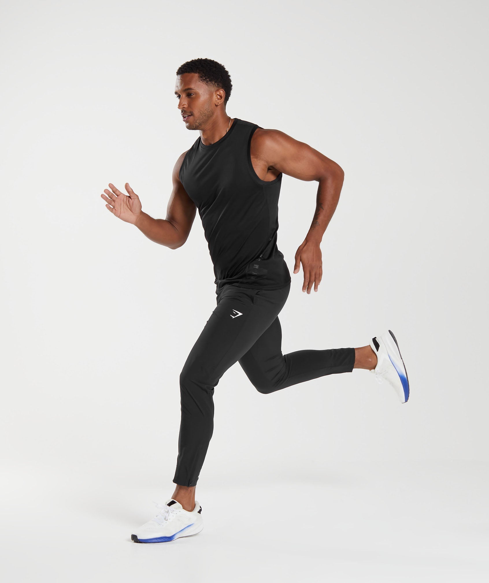 Gymshark Arrival Woven Joggers Black