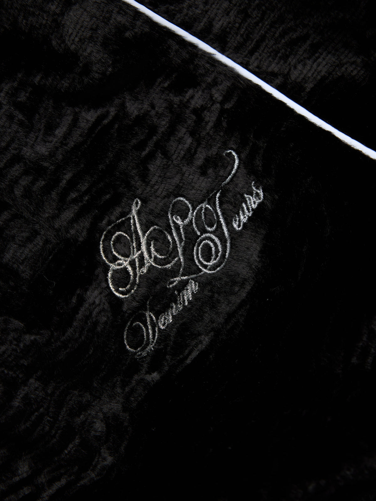 #color_black