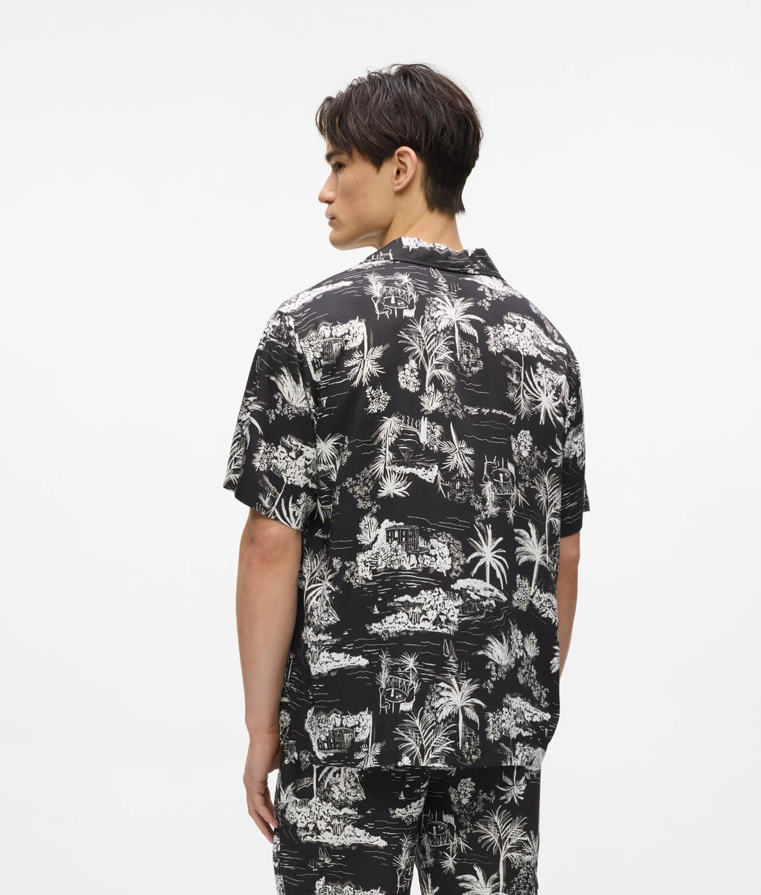 Karl Lagerfeld All-Over-Print Shorts Black