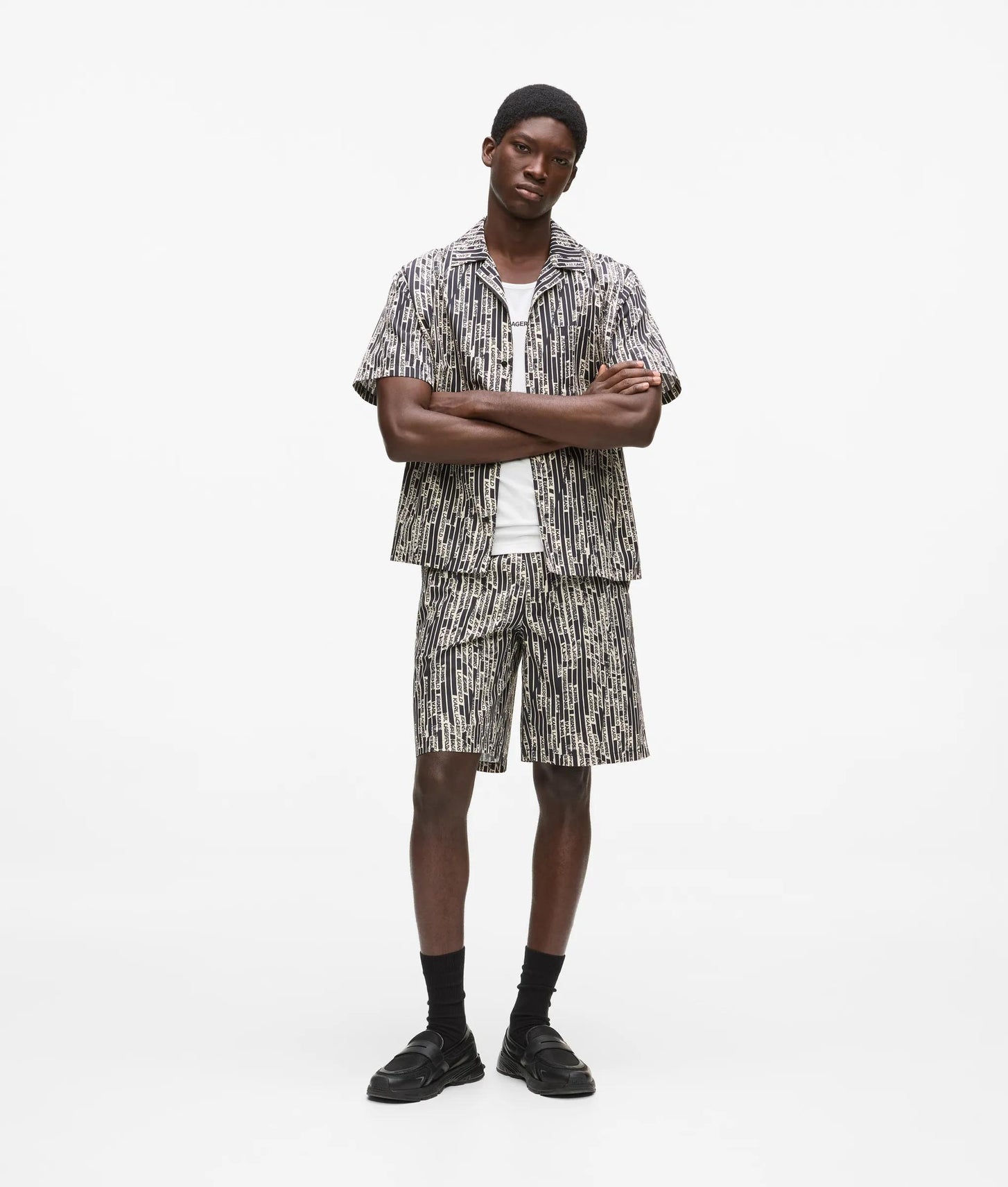 Karl Lagerfeld Short-Sleeved Logo Print Shirt Linear Logo All Over Print