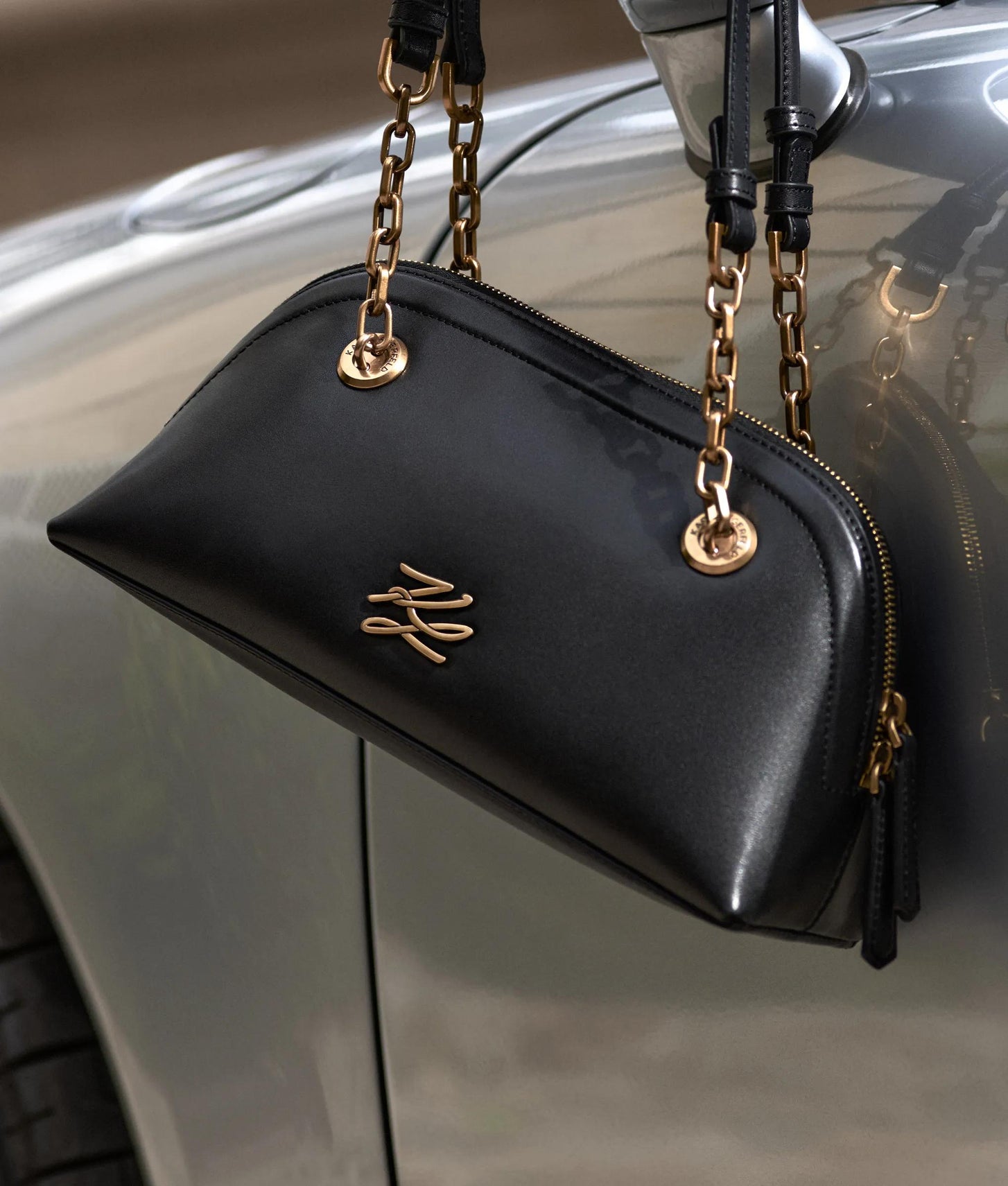 KarlLagerfeld Kautograph Small Bowling Bag Black/Gold