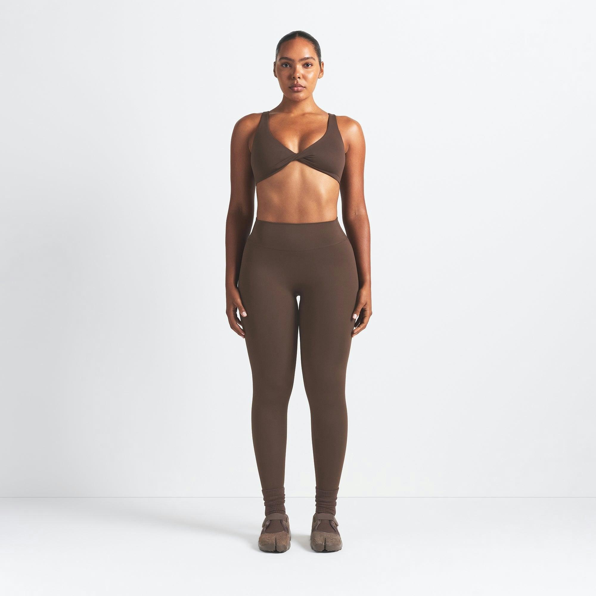 Skims Nikeskims Matte Twist-Front Bra Dark Sepia