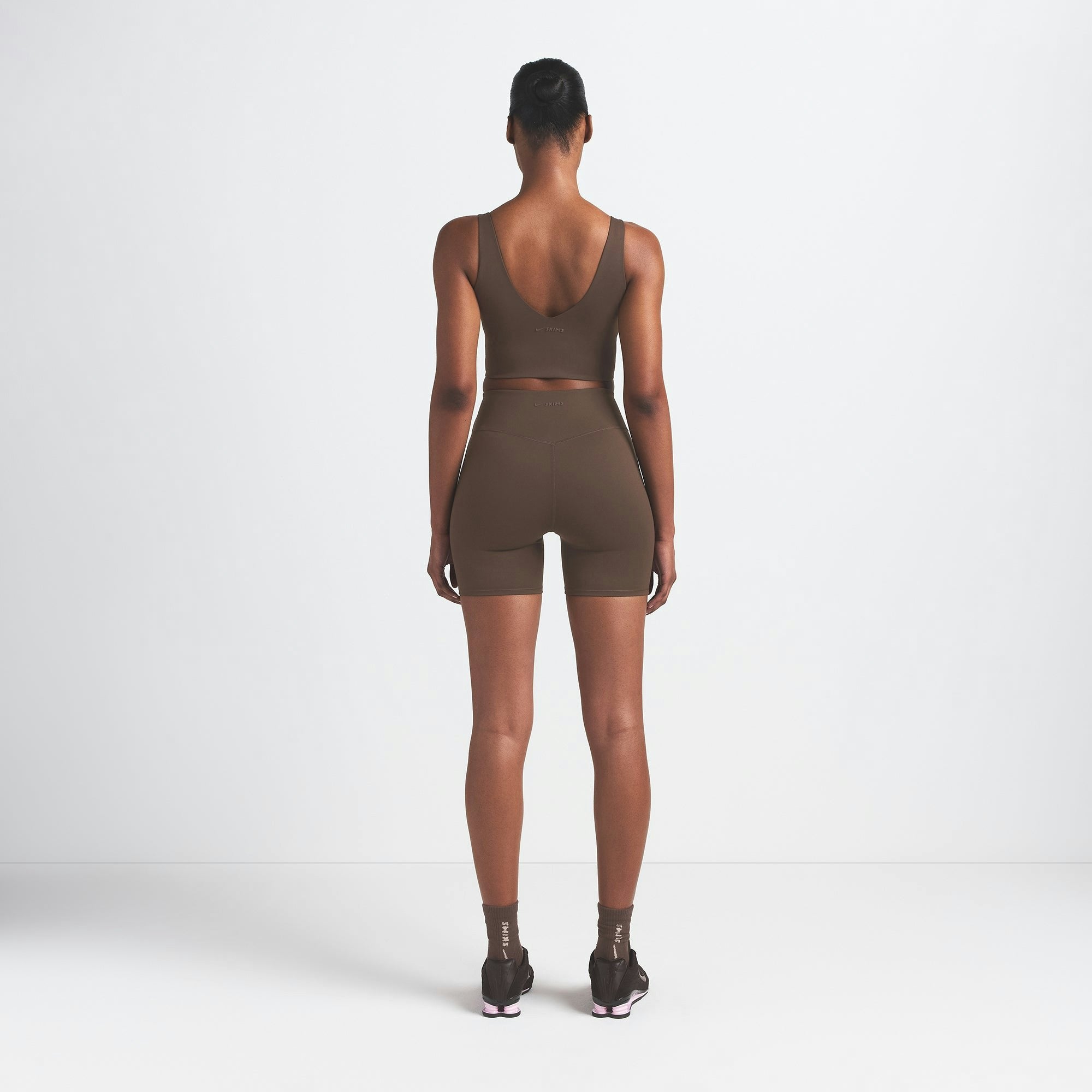 Skims Nikeskims Matte V-Neck Bra Top Dark Sepia