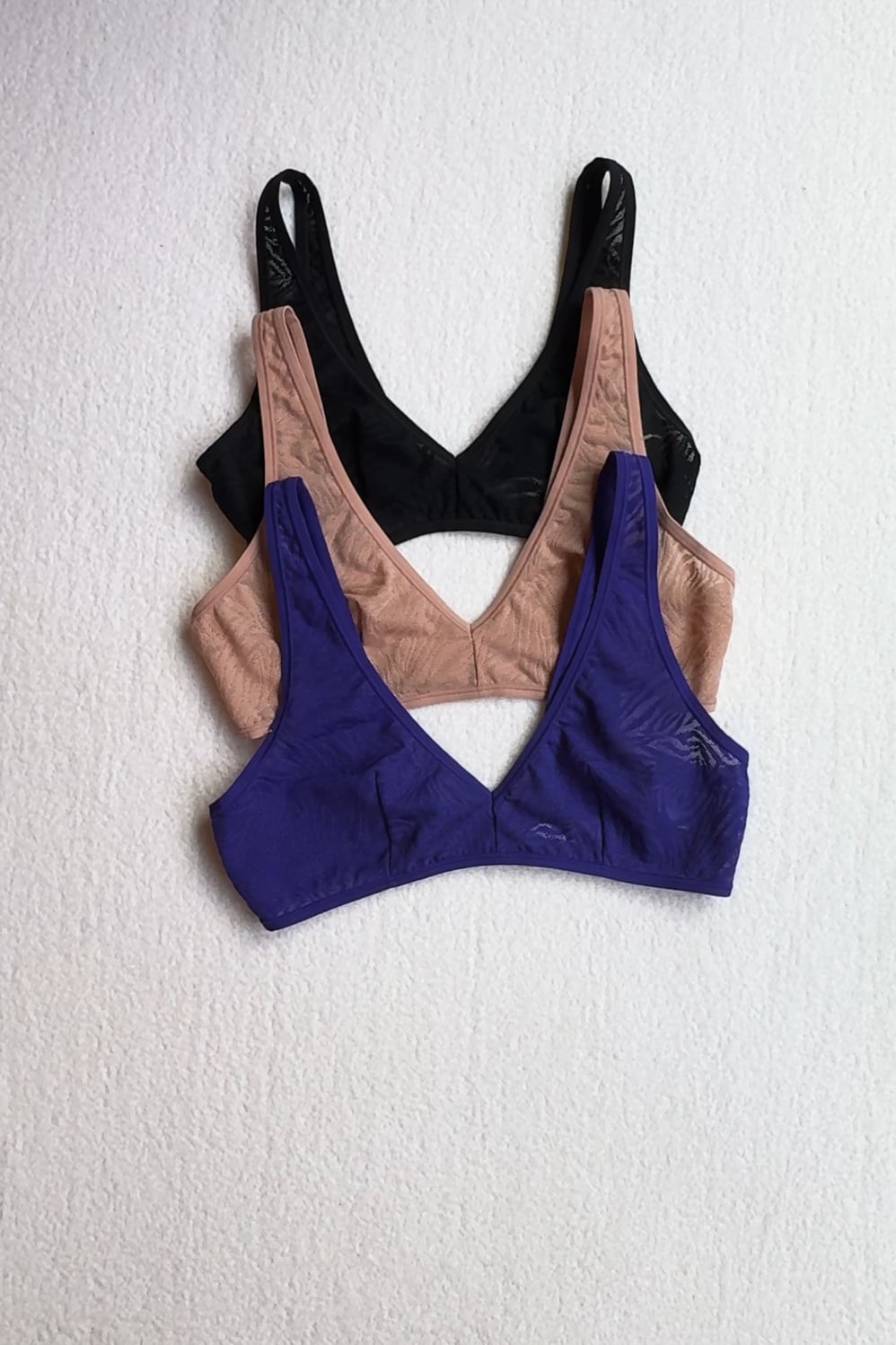 Fabletics Hot Mesh Plunge Bralette
