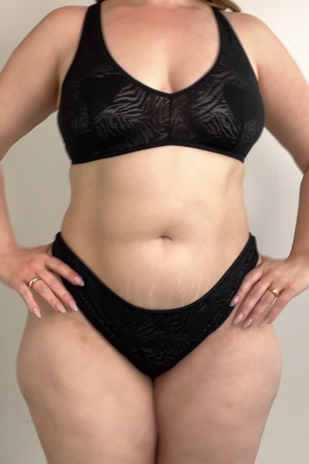 Fabletics Hot Mesh Plunge Bralette