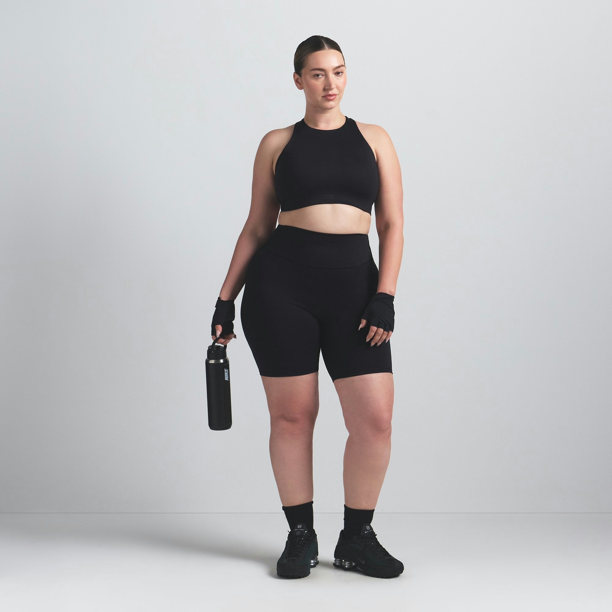 Skims Nikeskims Matte 7" Biker Short Obsidian