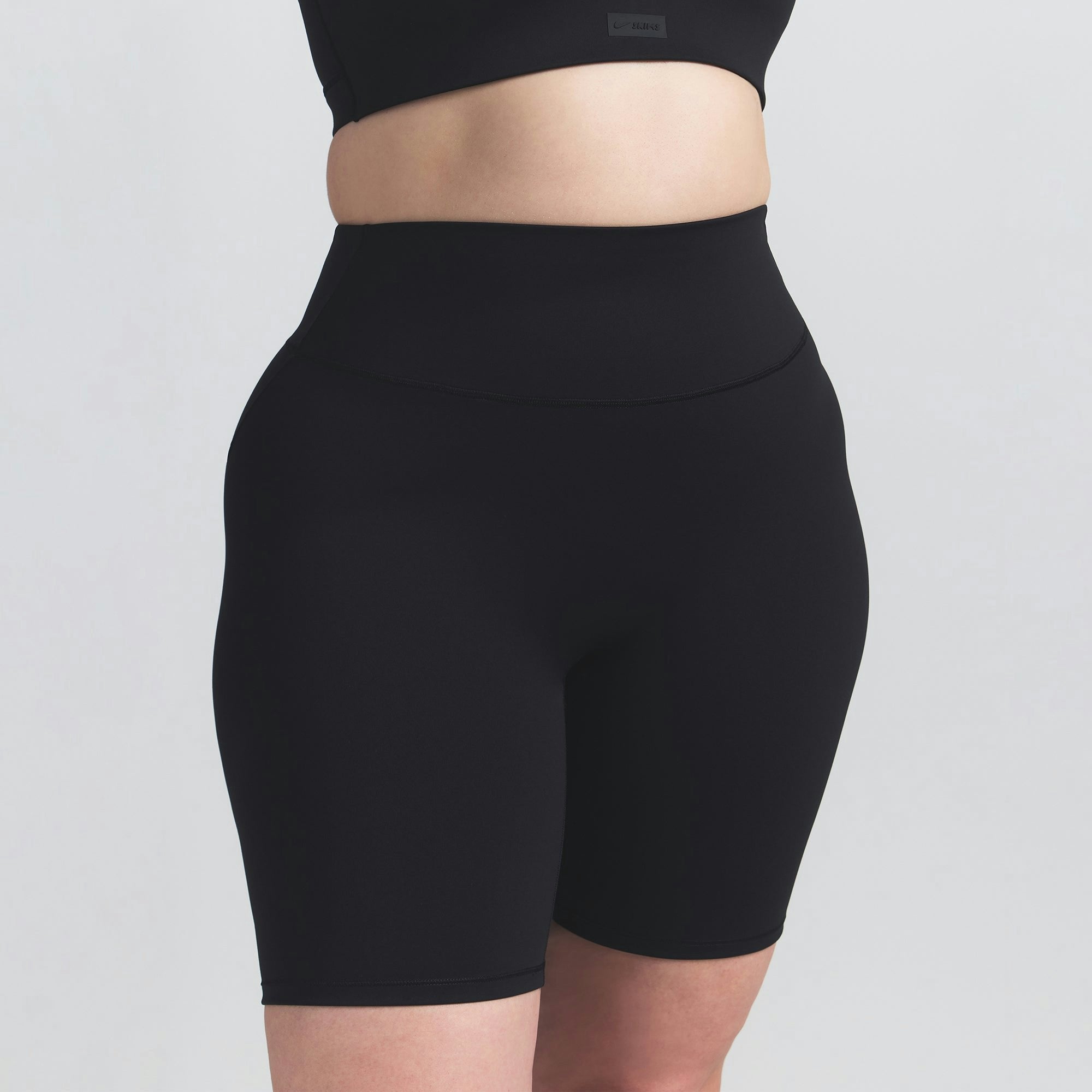 Skims Nikeskims Matte 7" Biker Short Obsidian