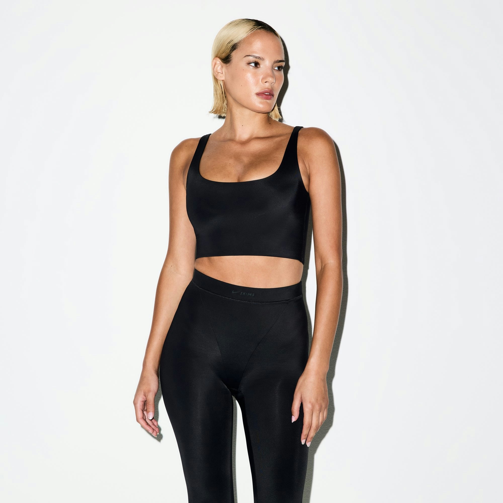 Skims Nikeskims Shine V-Line 26" Legging Obsidian