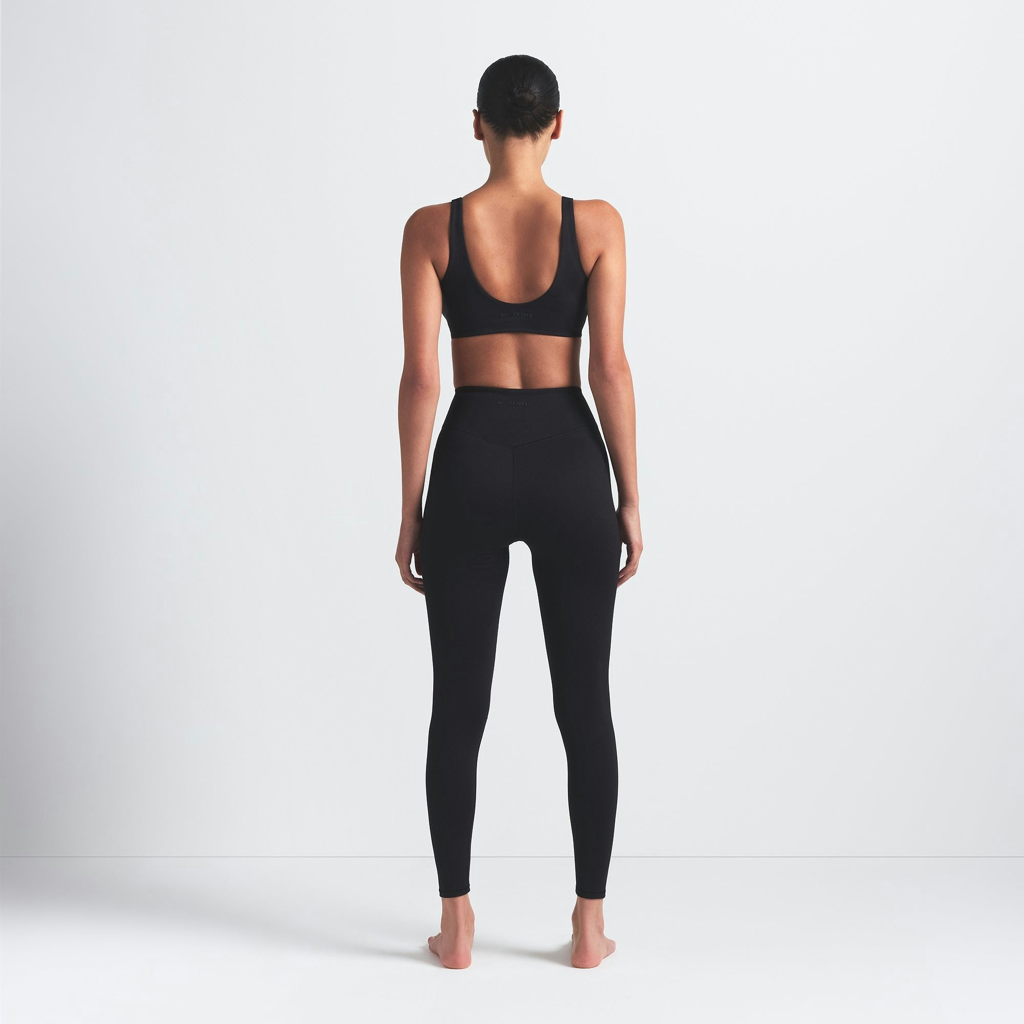 Skims Nikeskims Matte 26" Legging Obsidian
