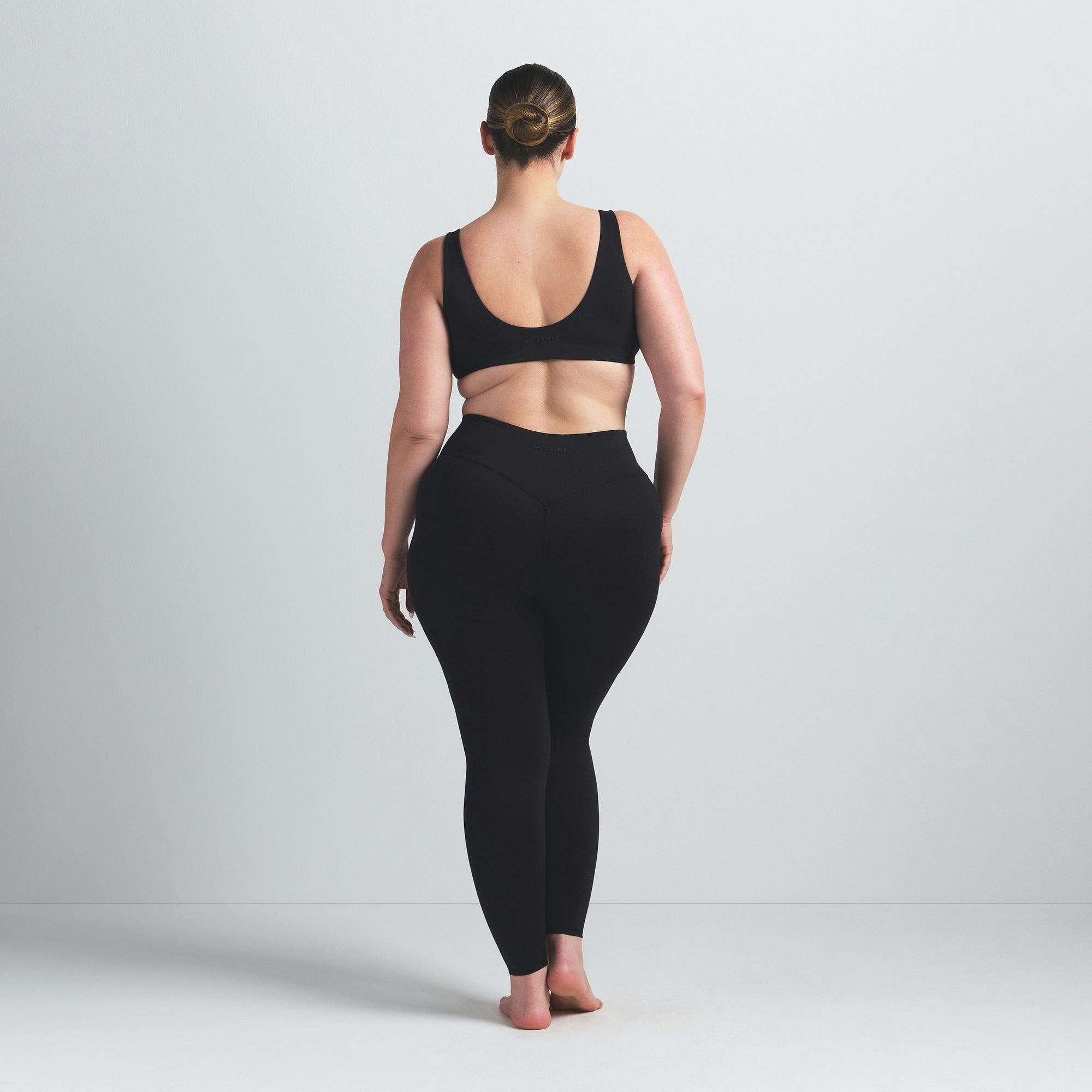 Skims Nikeskims Matte 26" Legging Obsidian