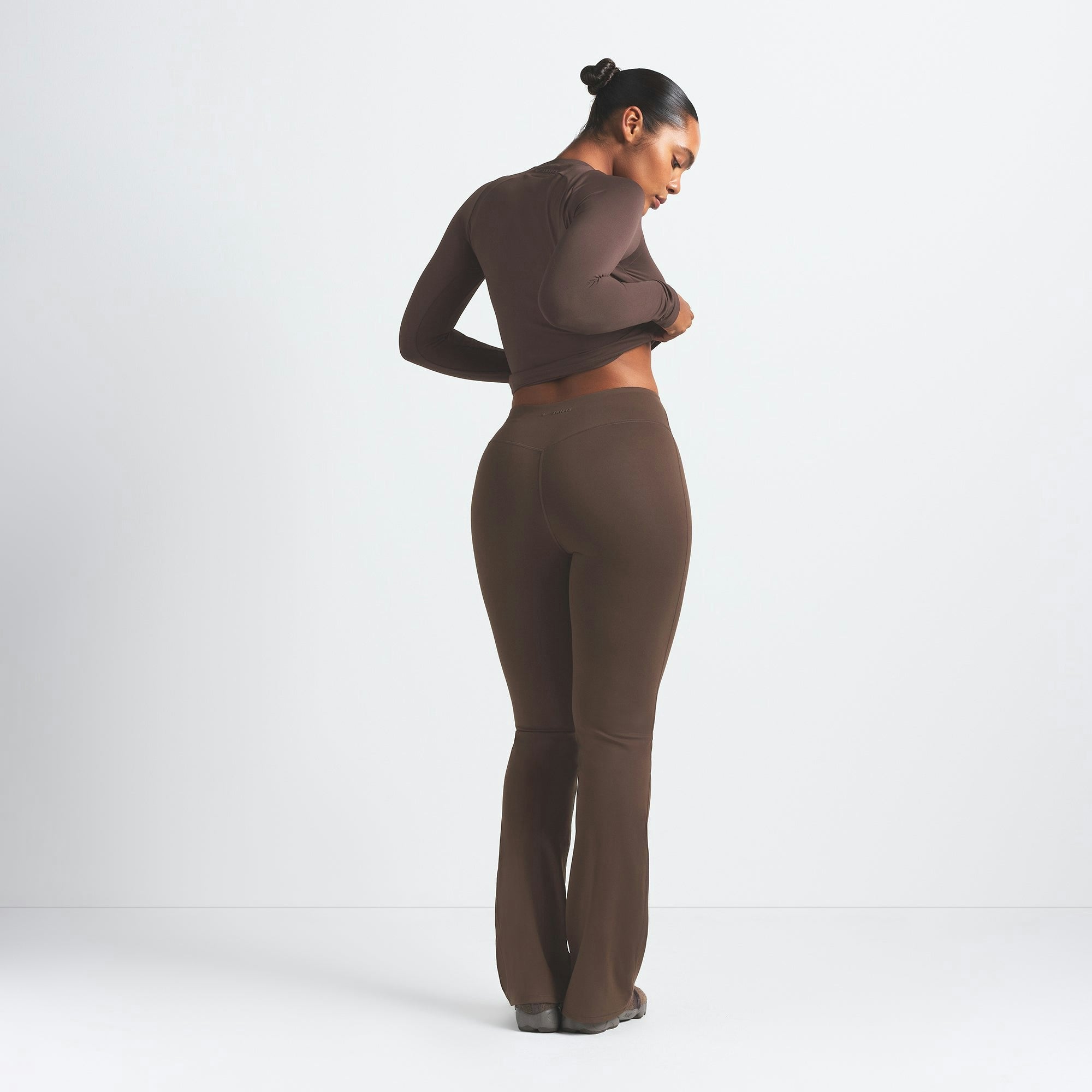 Skims Nikeskims Matte Slim Flare Legging Dark Sepia