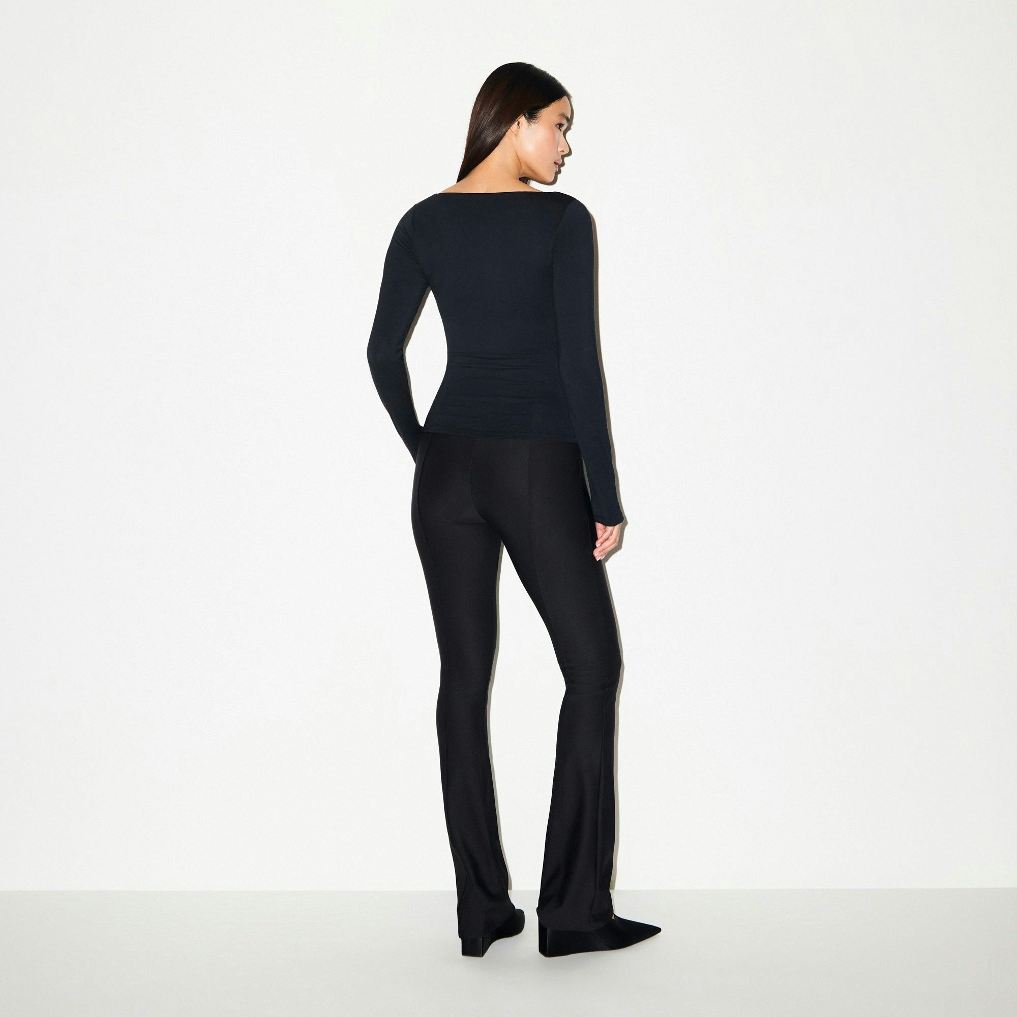 Skims Skims Body High-Waisted Flare Pant Onyx