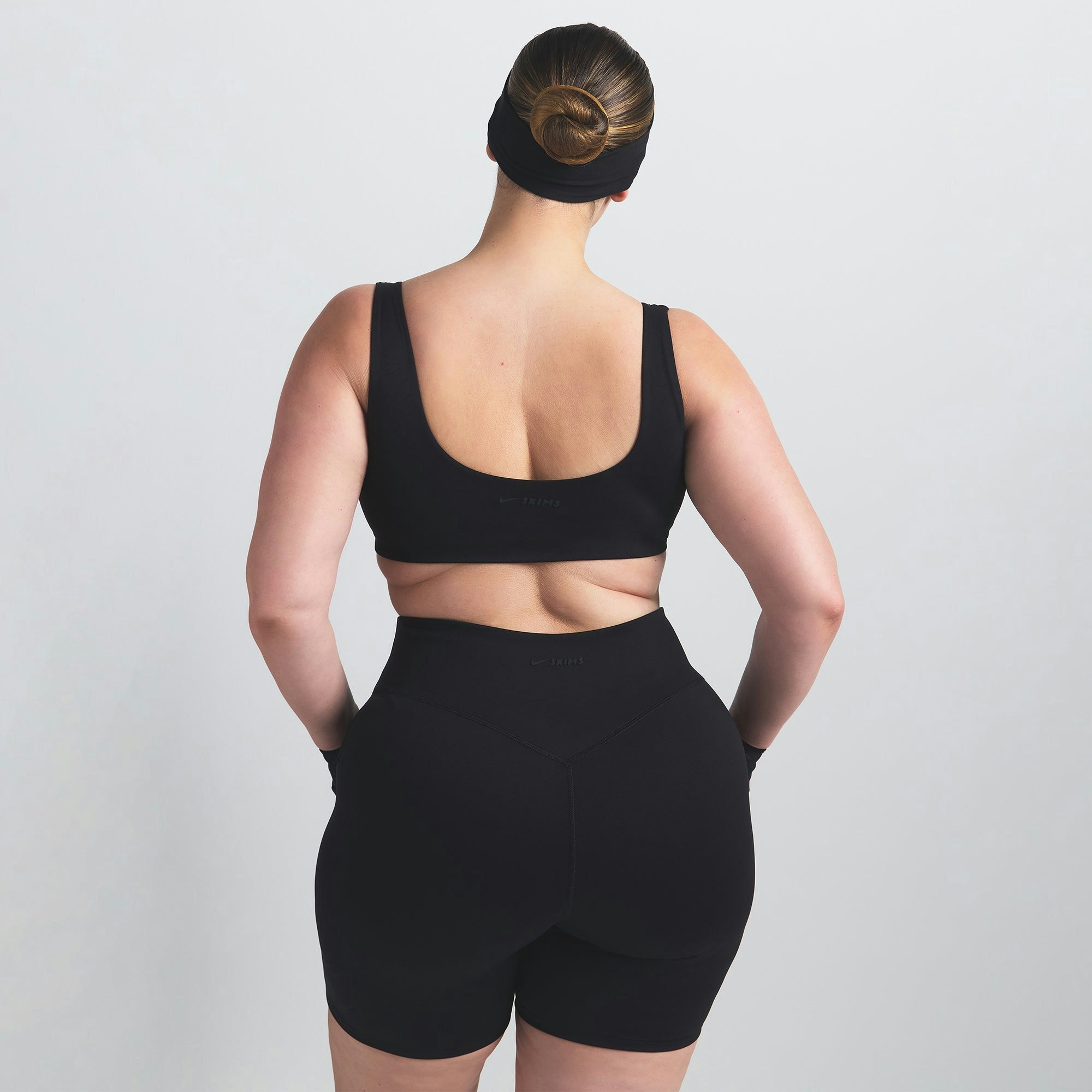 Skims Nikeskims Matte Scoop Neck Bra Obsidian