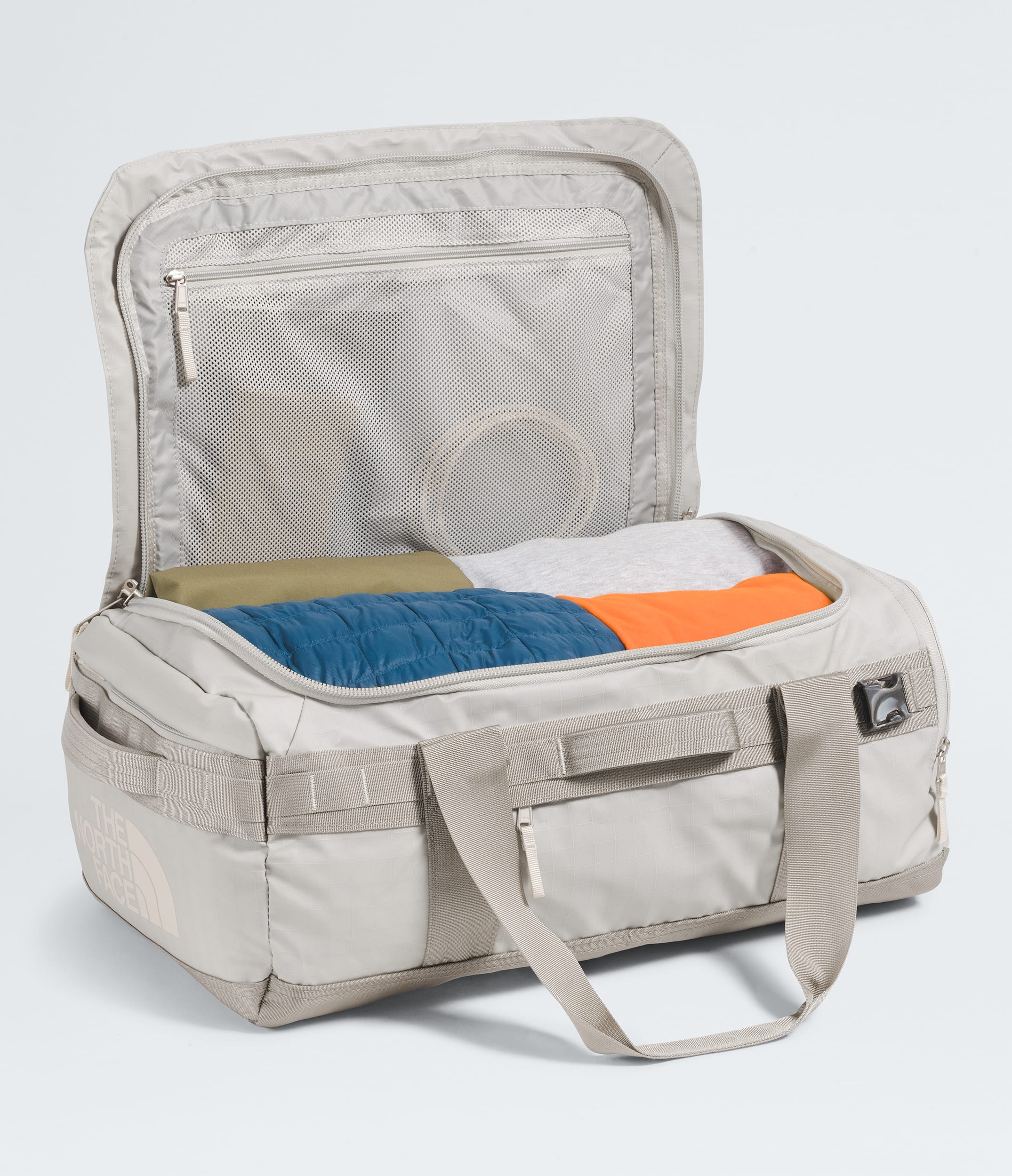 The North Face Base Camp™ Voyager Duffel—42L Soapstone