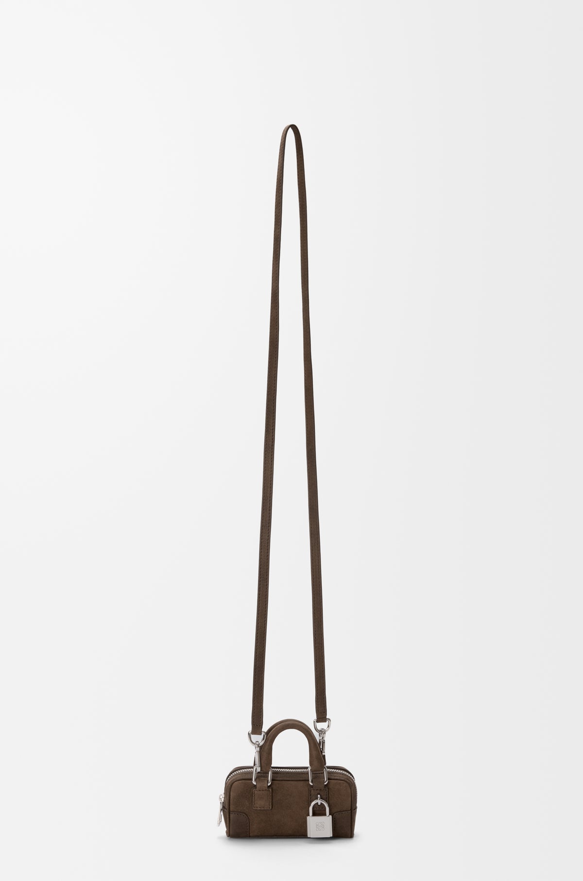 Loewe Amazona Nano in nubuck