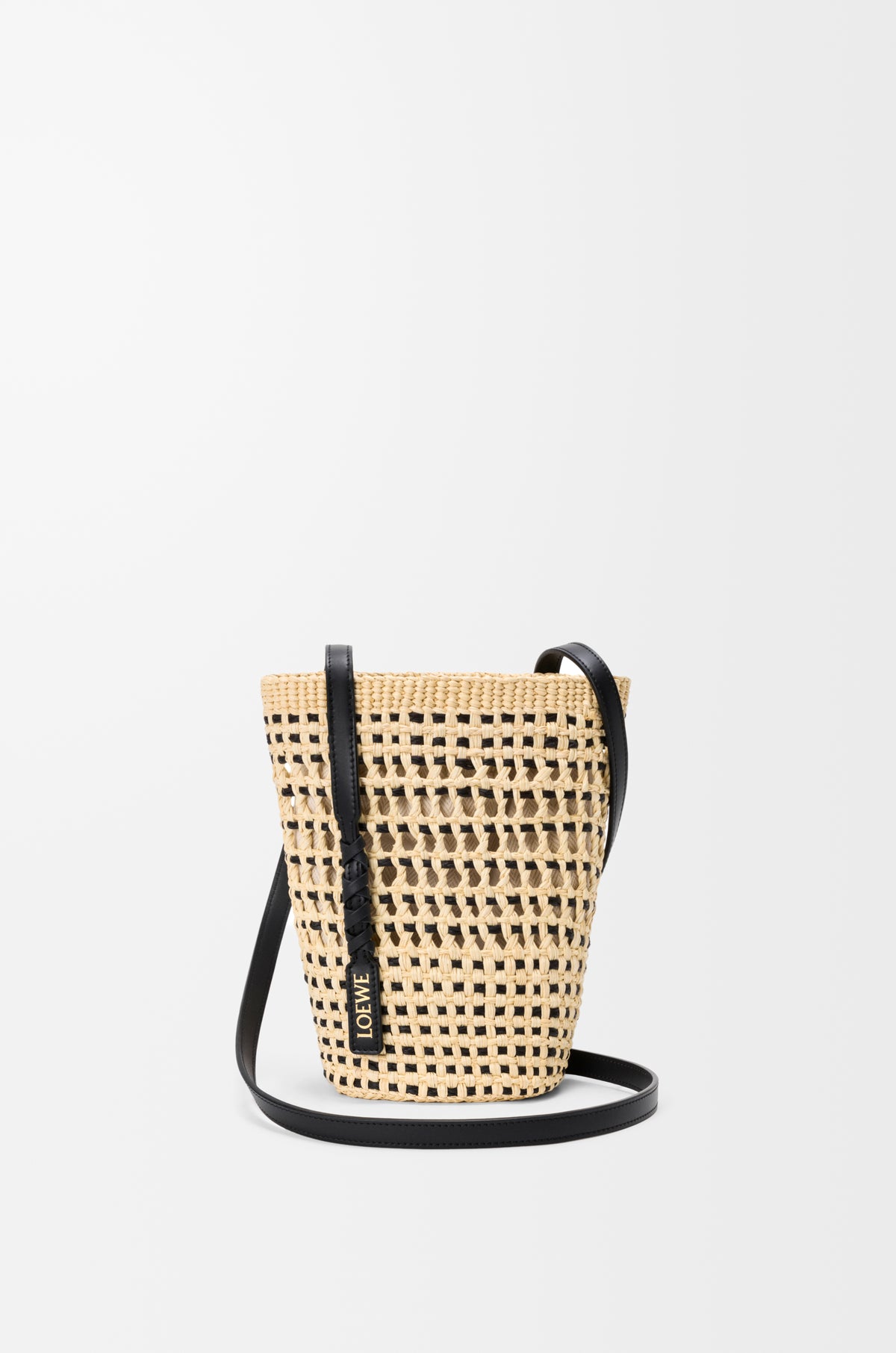 Loewe Braid pocket in iraca palm and calfskin
