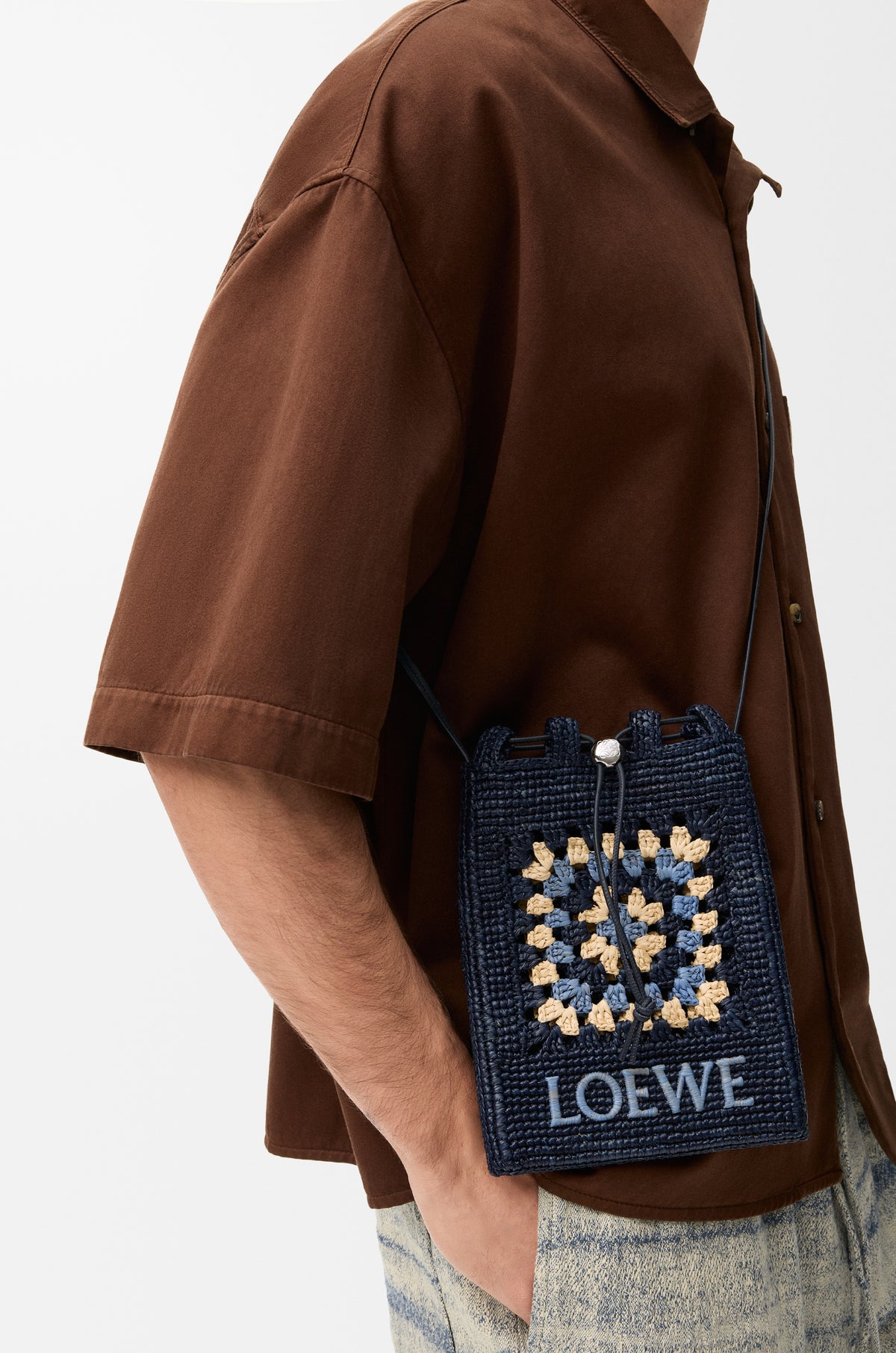 Loewe Drawstring pocket in classic calfskin and raffia