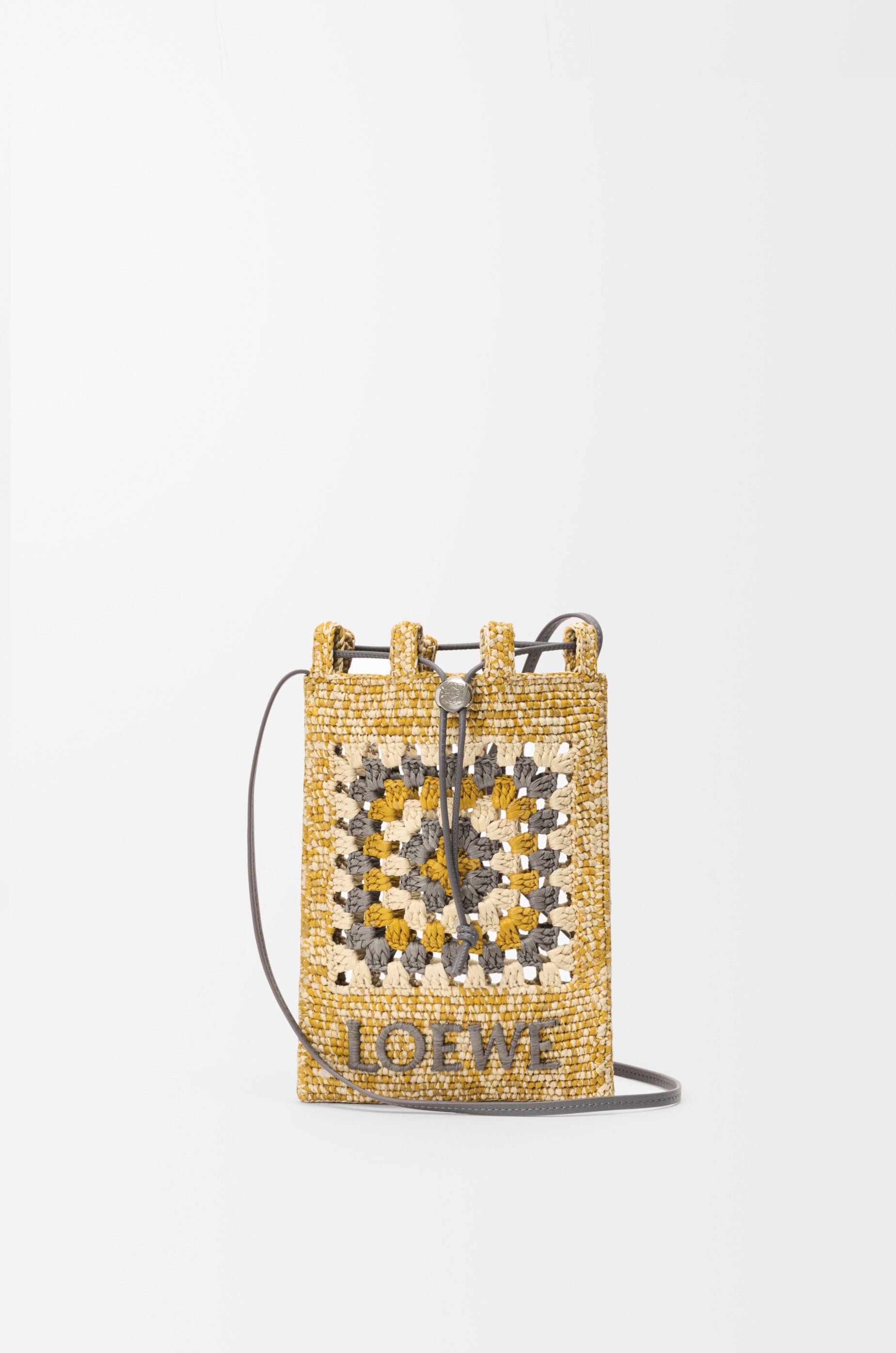 Loewe Drawstring pocket in classic calfskin and raffia