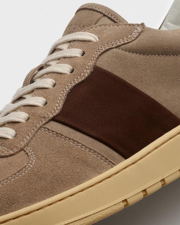 #color_taupe
