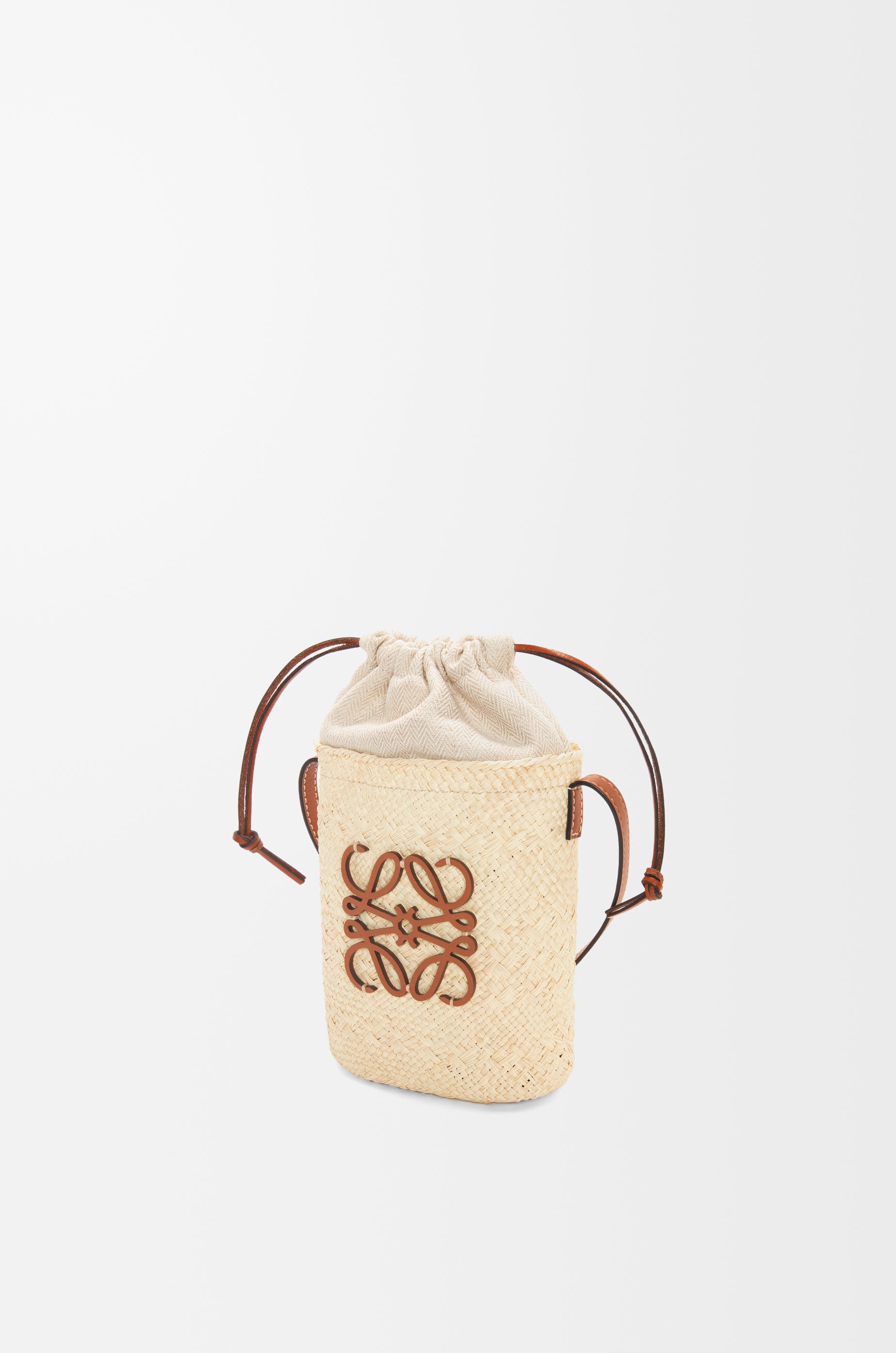 Loewe Square pocket in iraca palm and calfskin