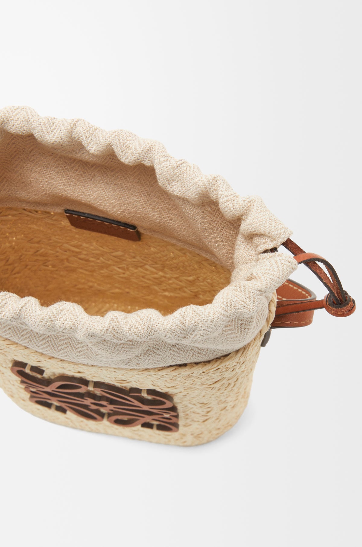 Loewe Square pocket in iraca palm and calfskin