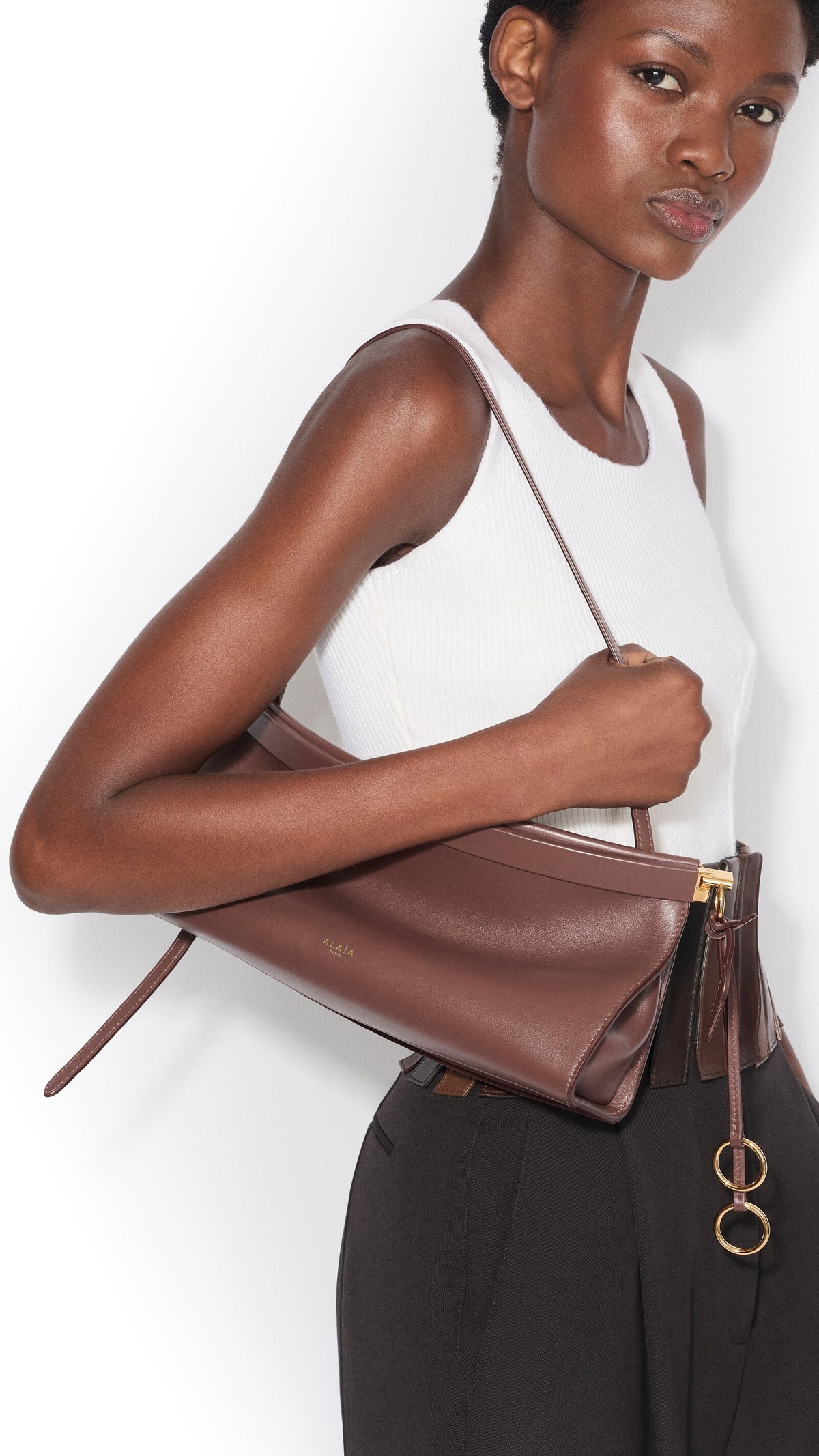 Alaïa Le Click East West Medium Bag In Calfskin