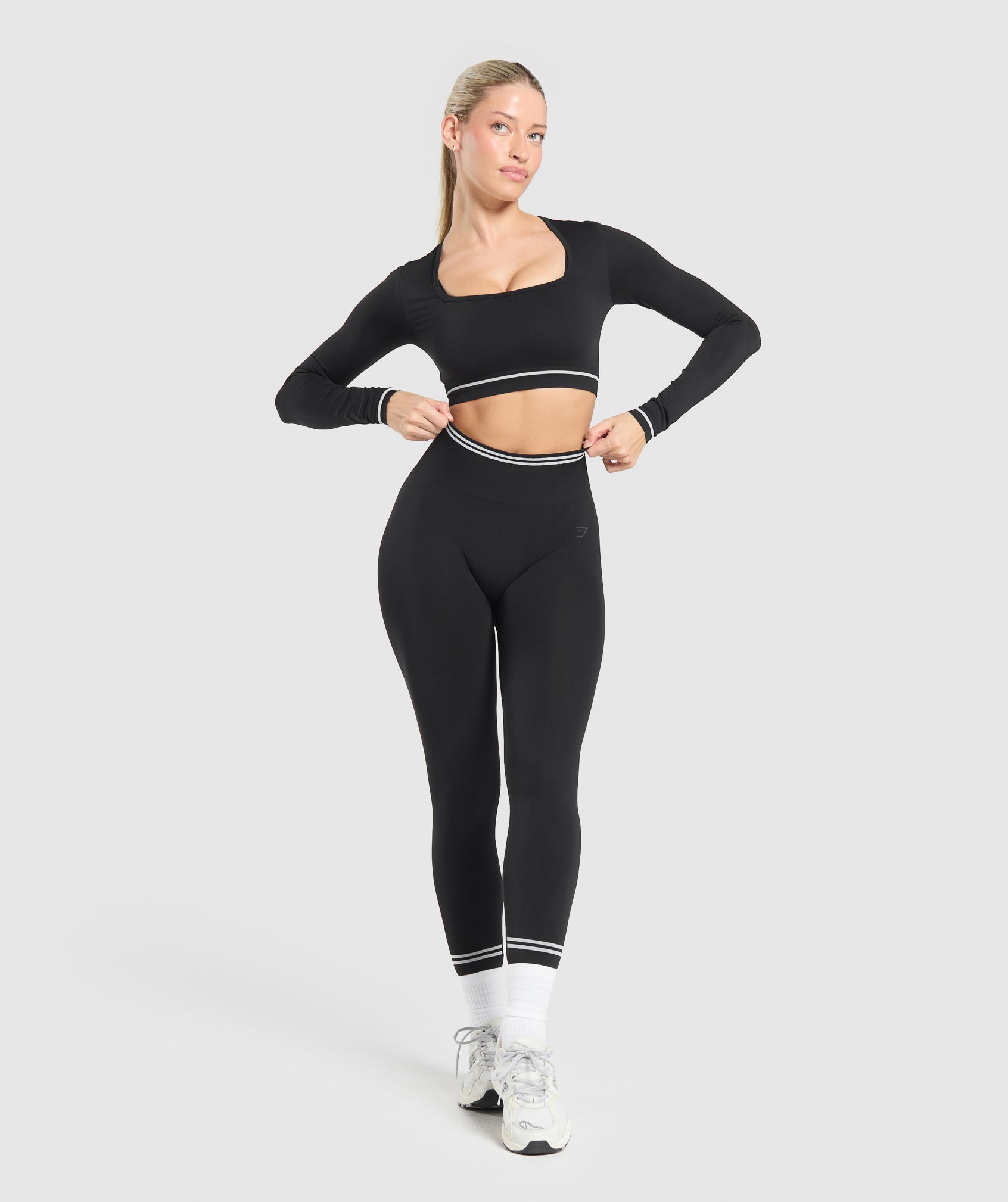 Women's Gymshark Contrast Seamless Crop Top Black