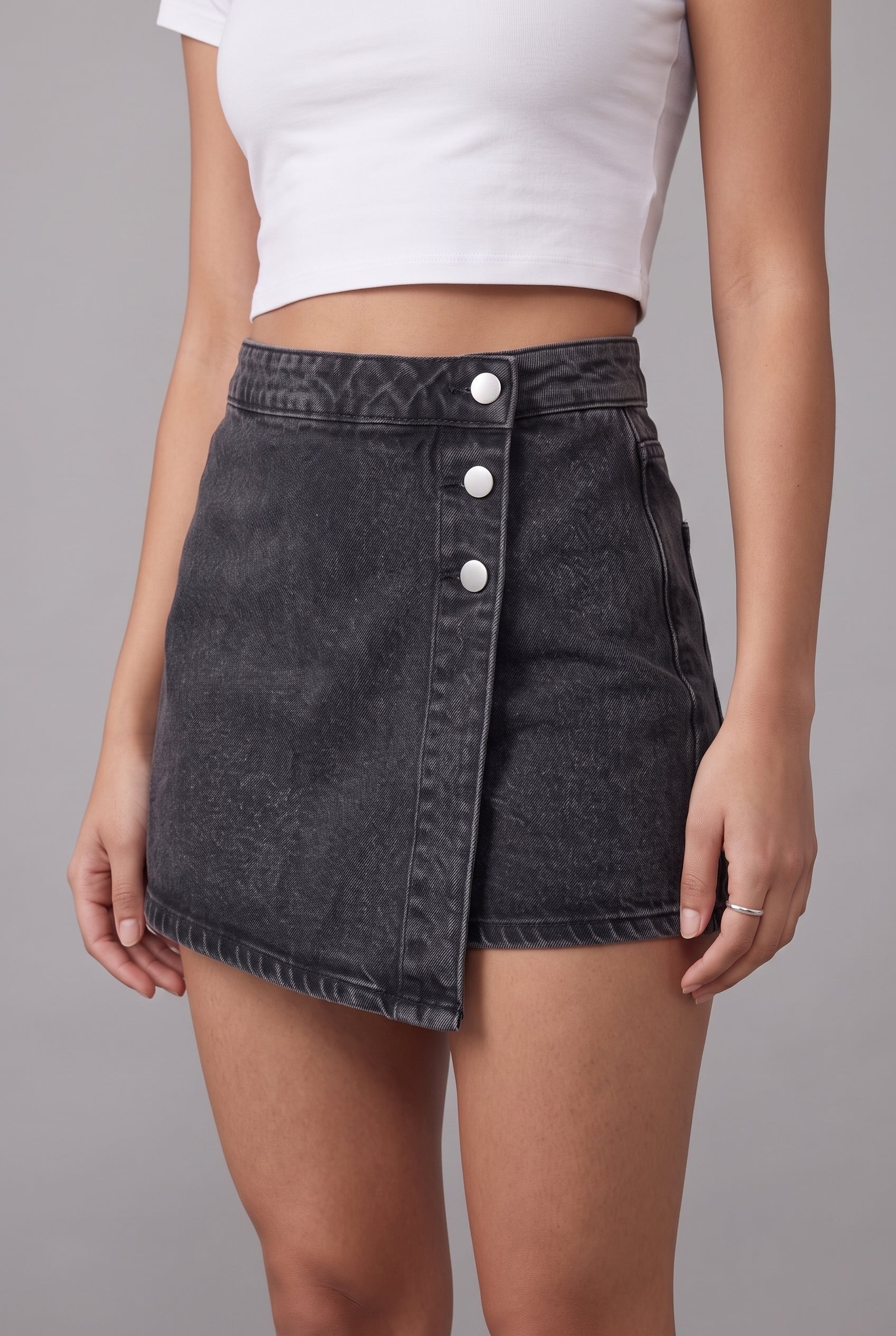BLACK DENIM WOMEN'S SKORT