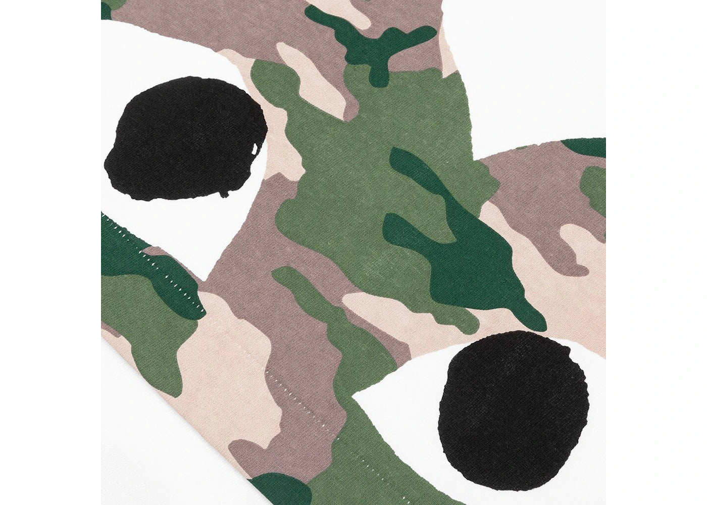comme des garcons play camouflage edge heart t-shirt white