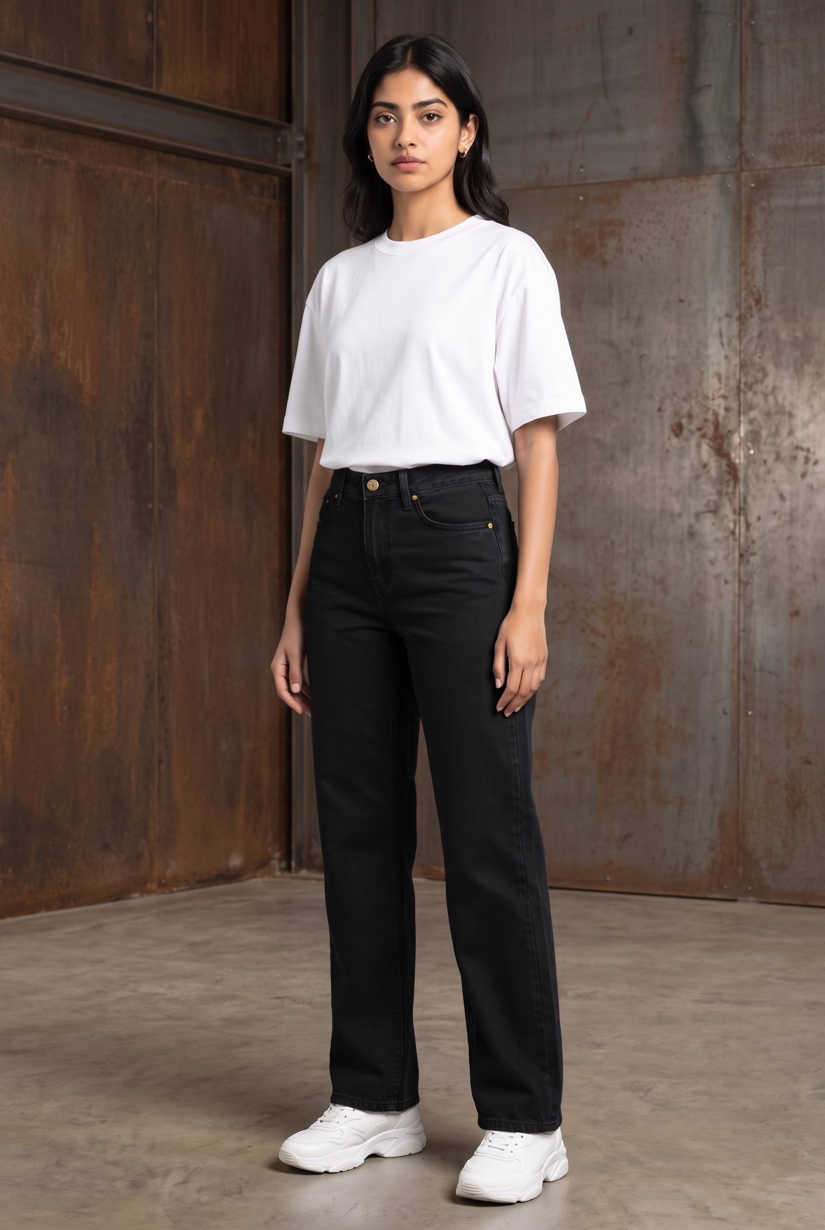 CLASSIC BLACK DENIM WOMEN'S JEANS