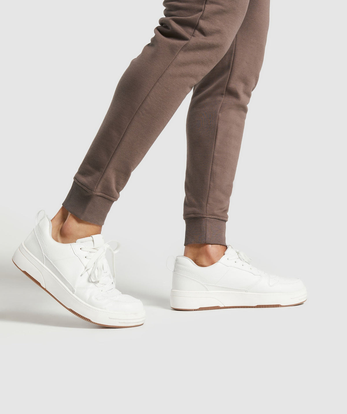 Gymshark Crest Joggers Truffle Brown