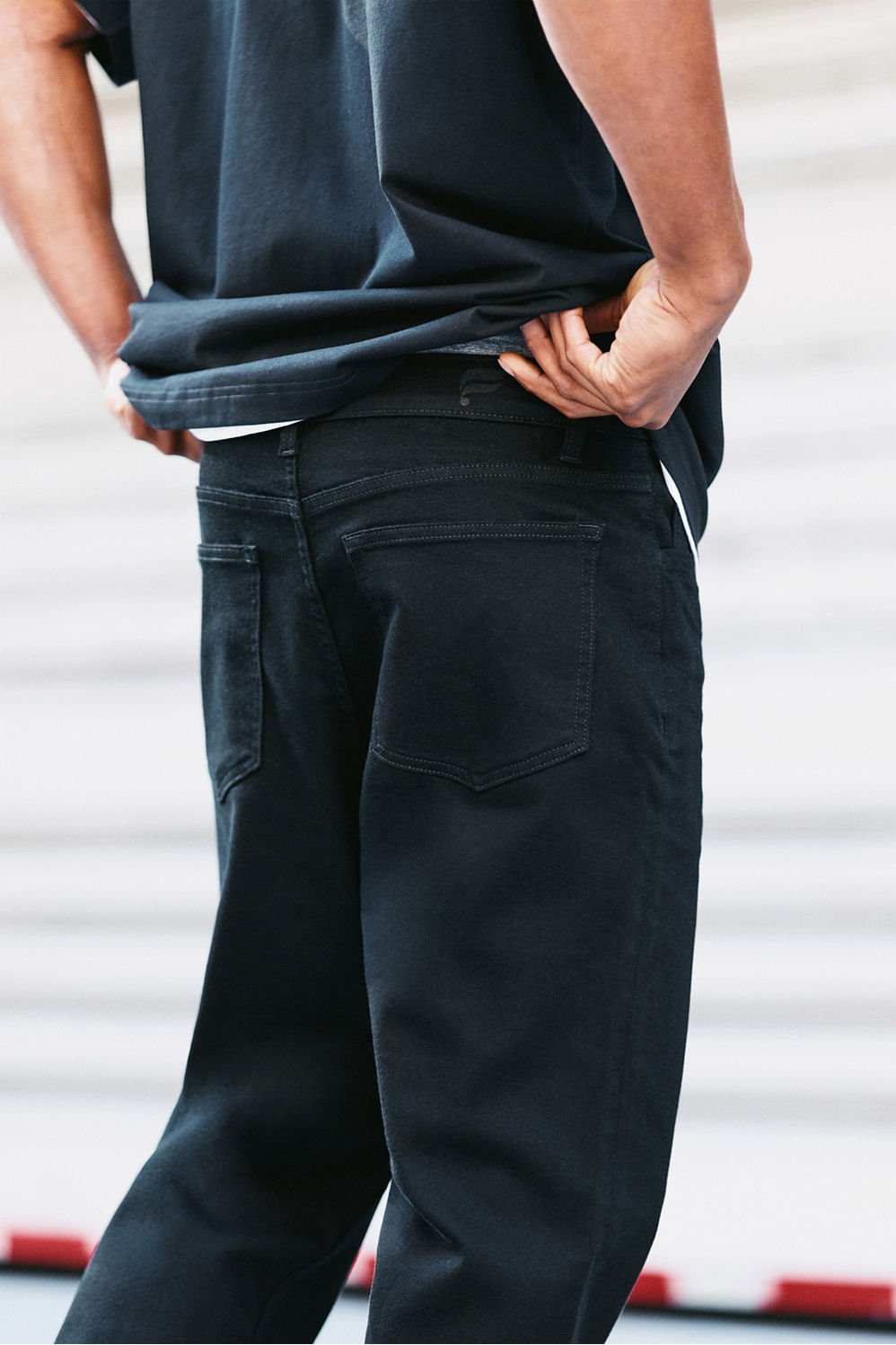 #color_washed-black