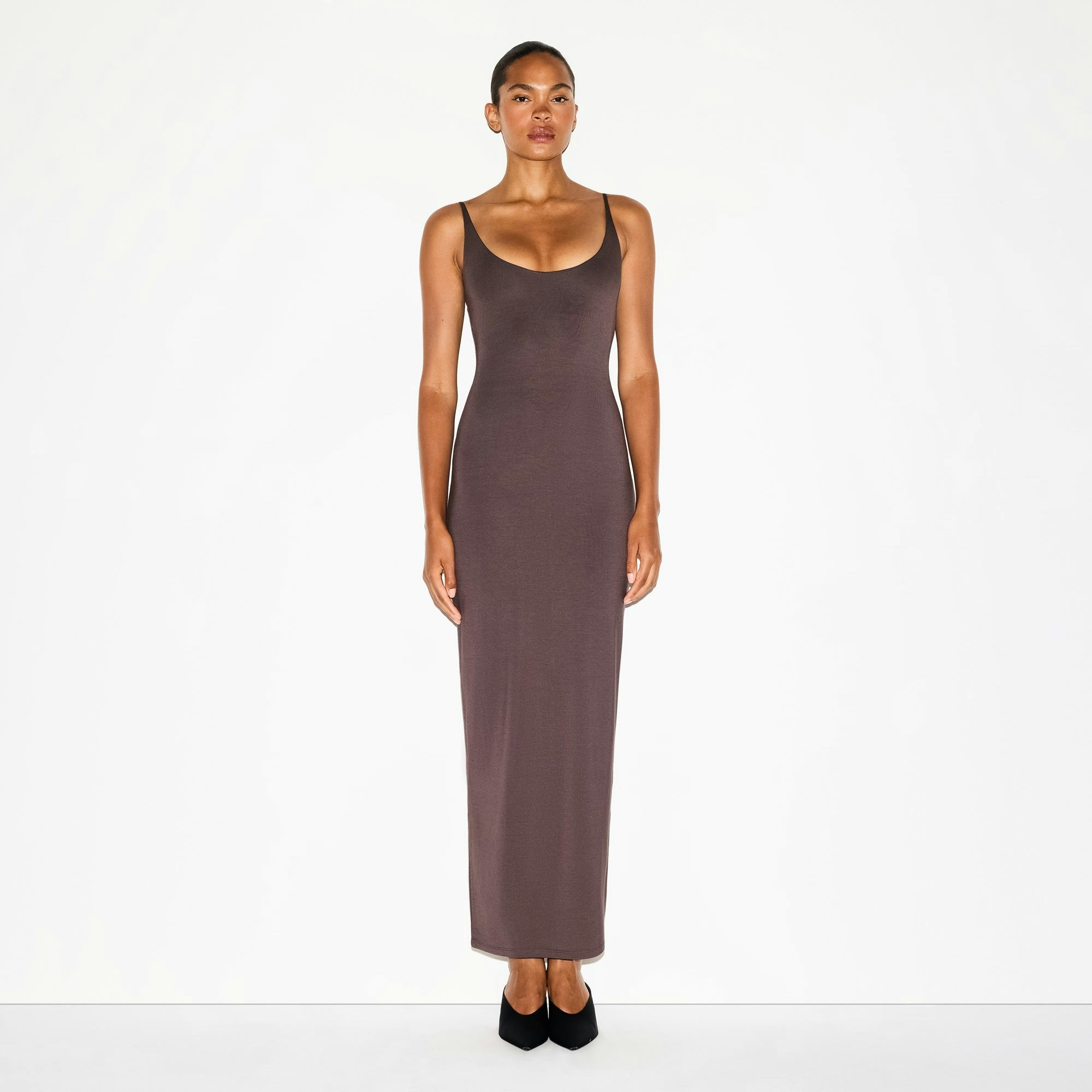 SMOOTH LAYERS SCOOP NECK LONG DRESS