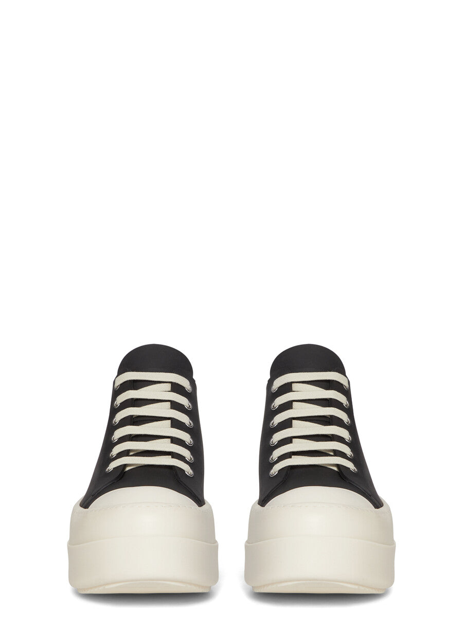 #color_black-milk-milk